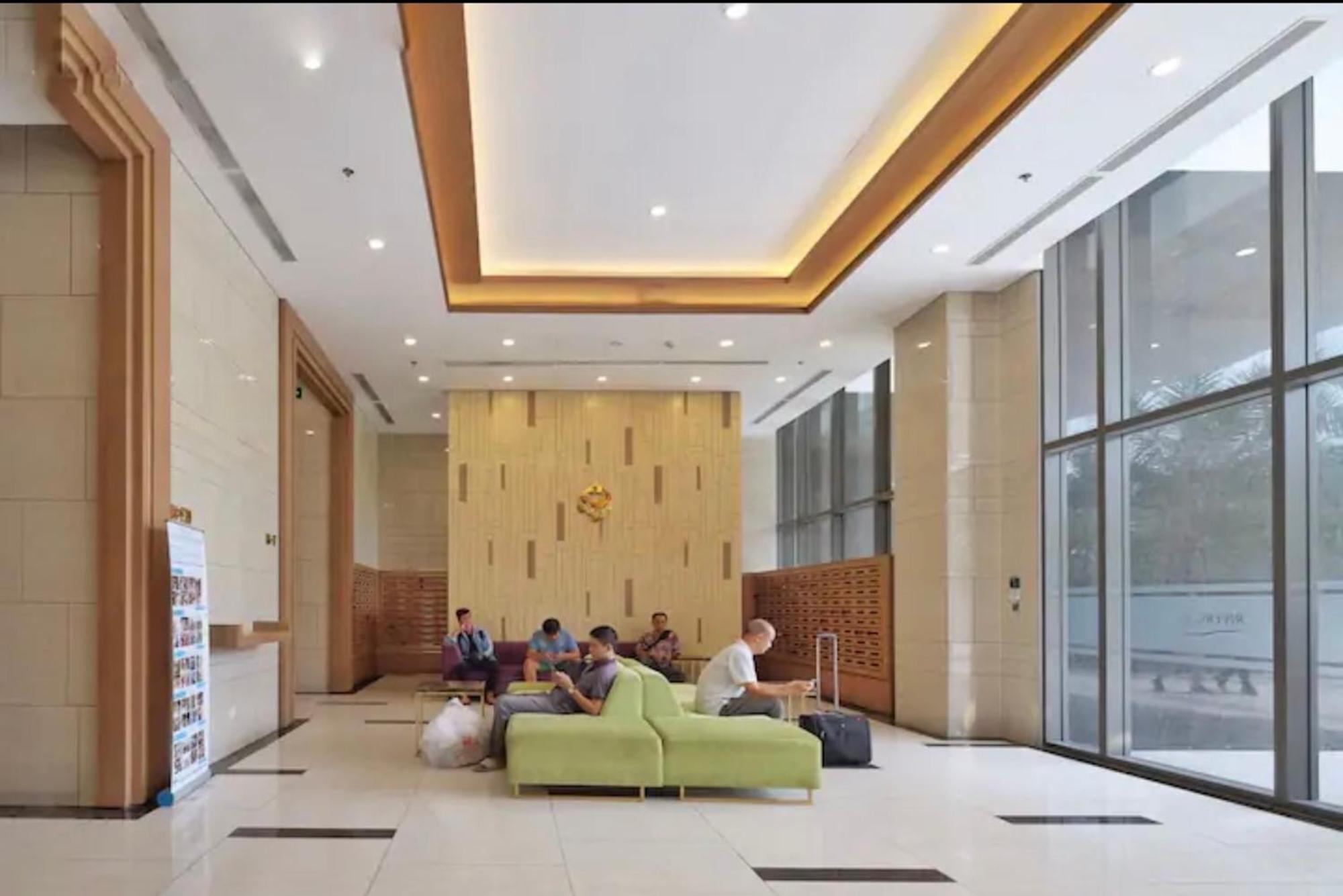 Genius River Gate Center Free Pool * Ho Chi Minh City