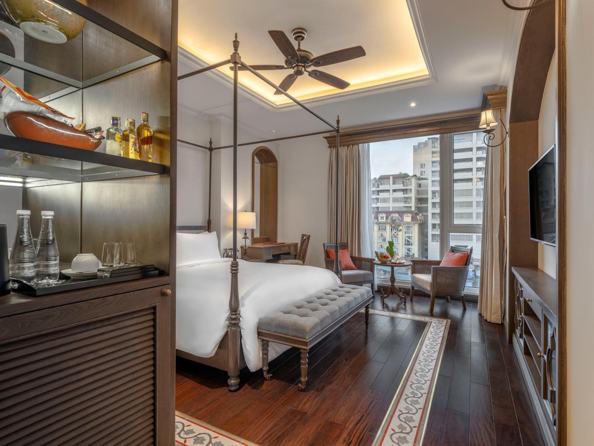 De Syloia Hotel 4*