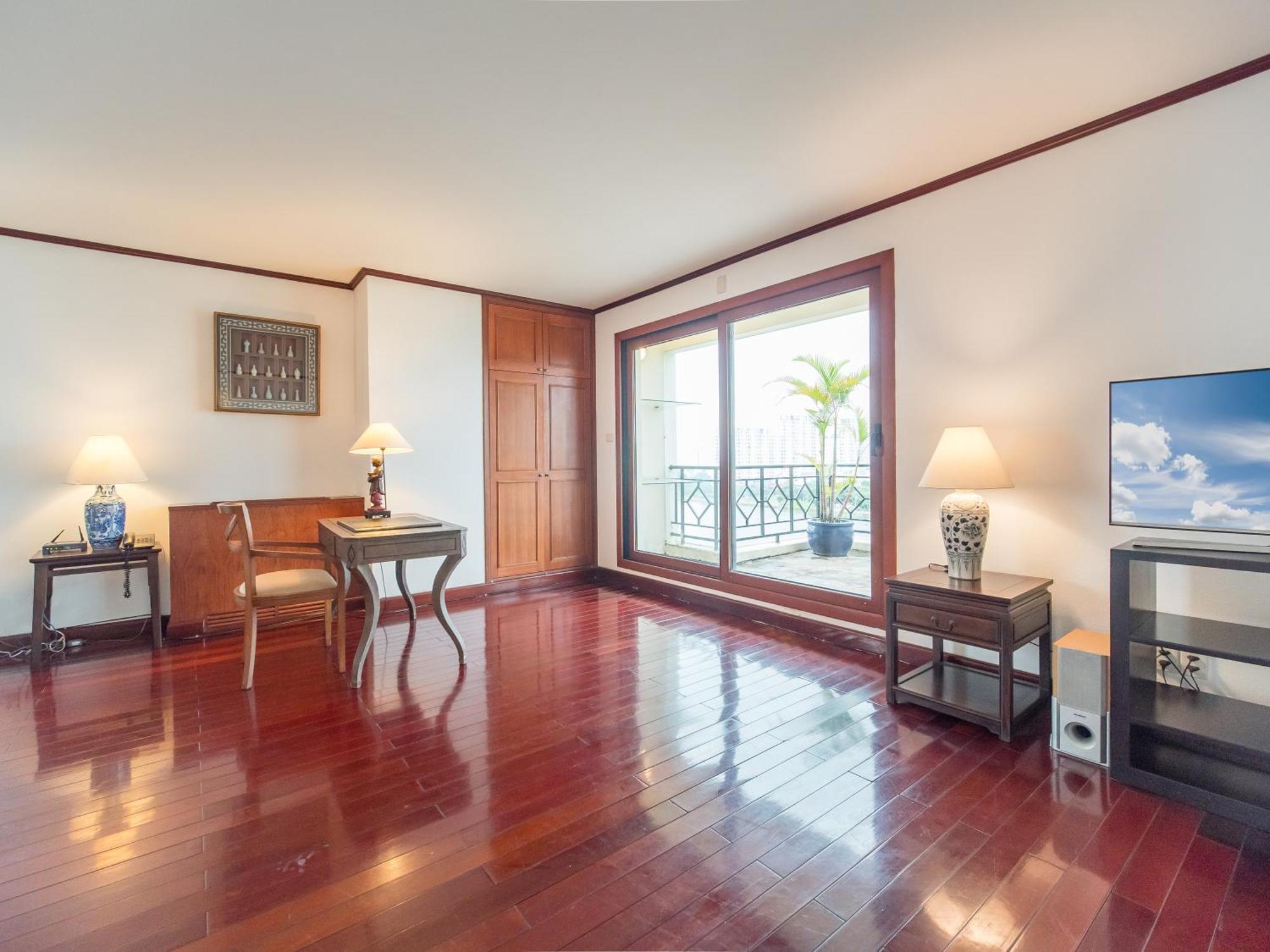 Sài Gòn Domaine Luxury Residences