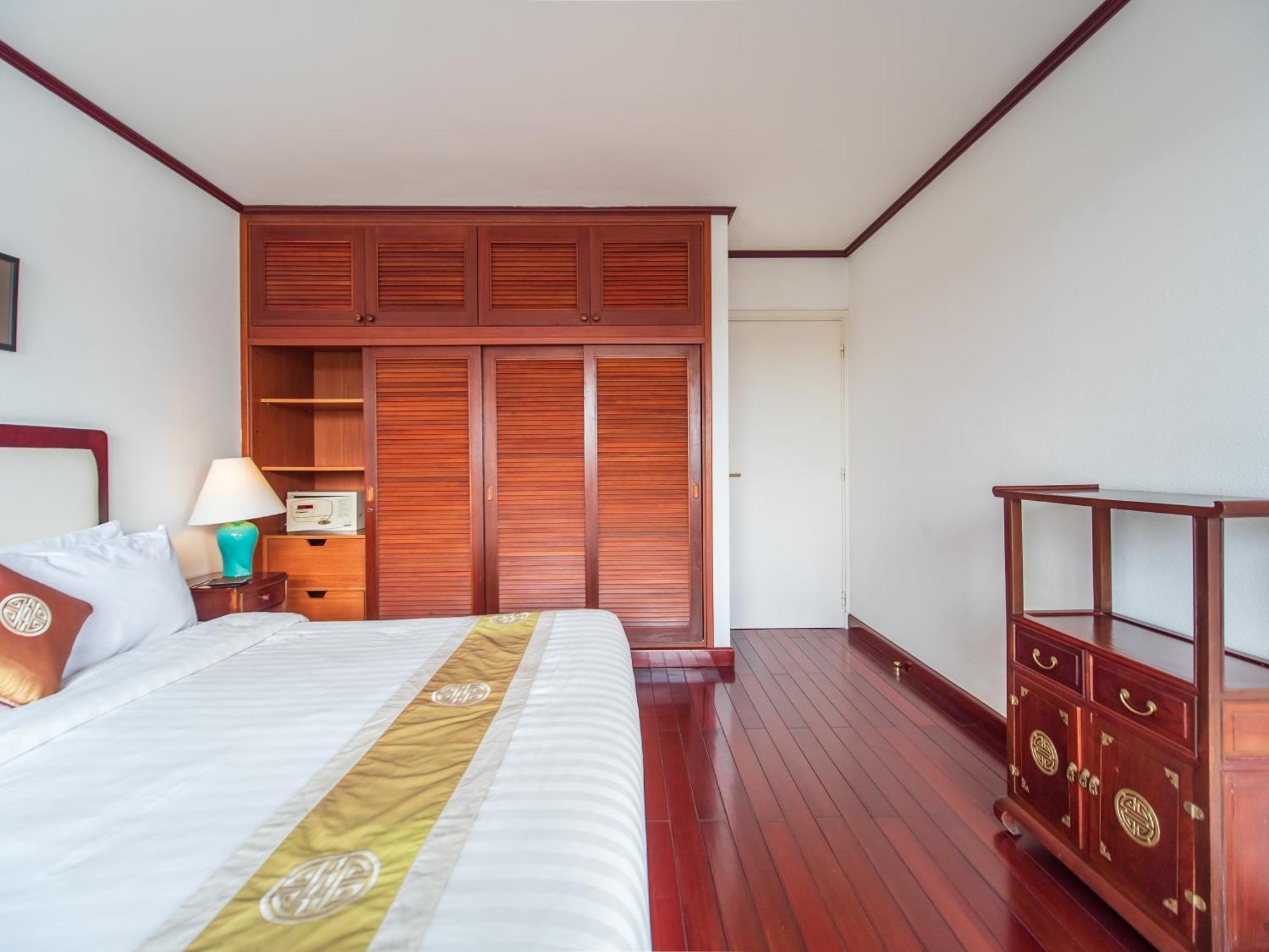 Khách sạn hẻo lánh Sài Gòn Domaine Luxury Residences