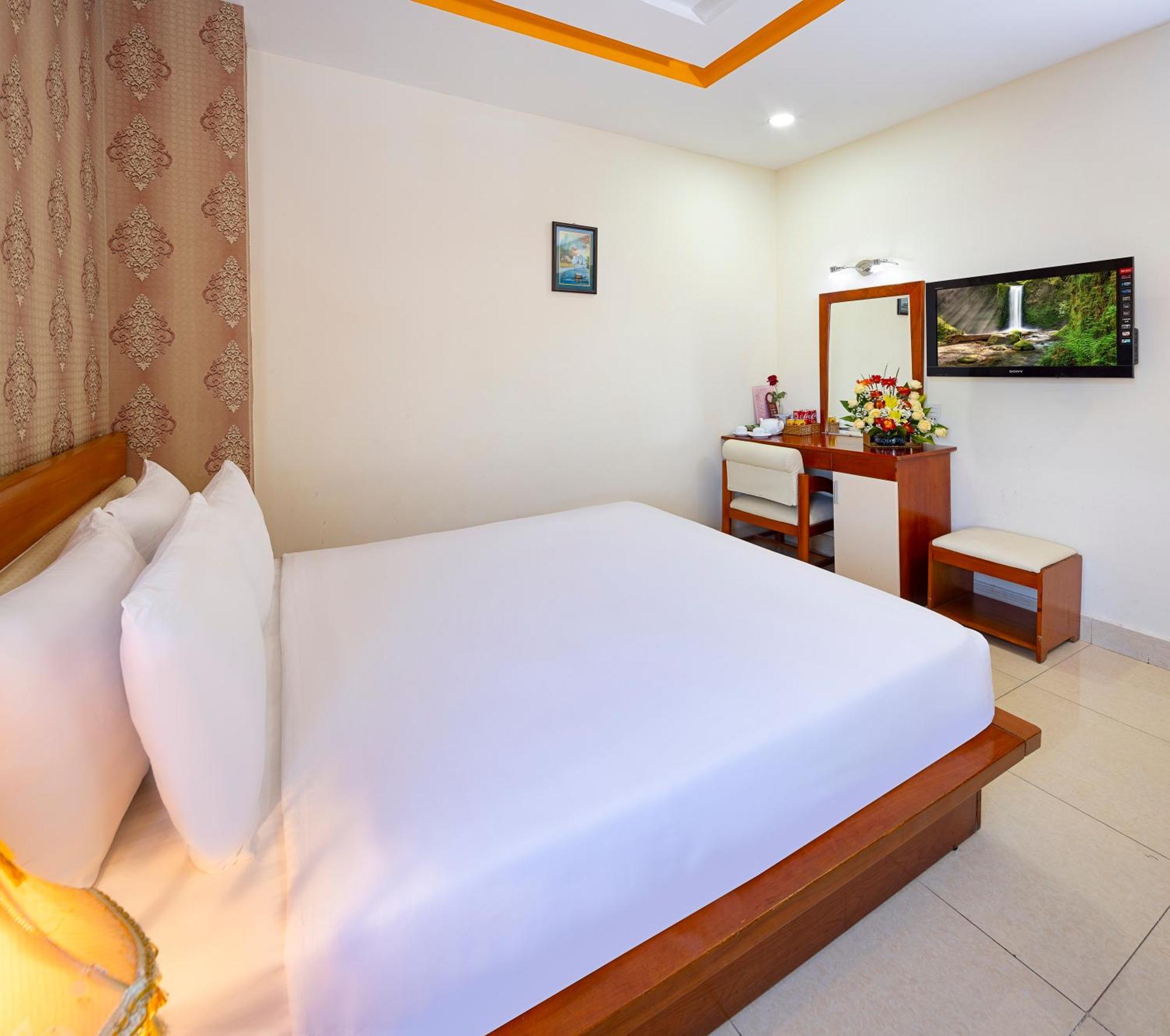Khách sạn Boss Palace 3*