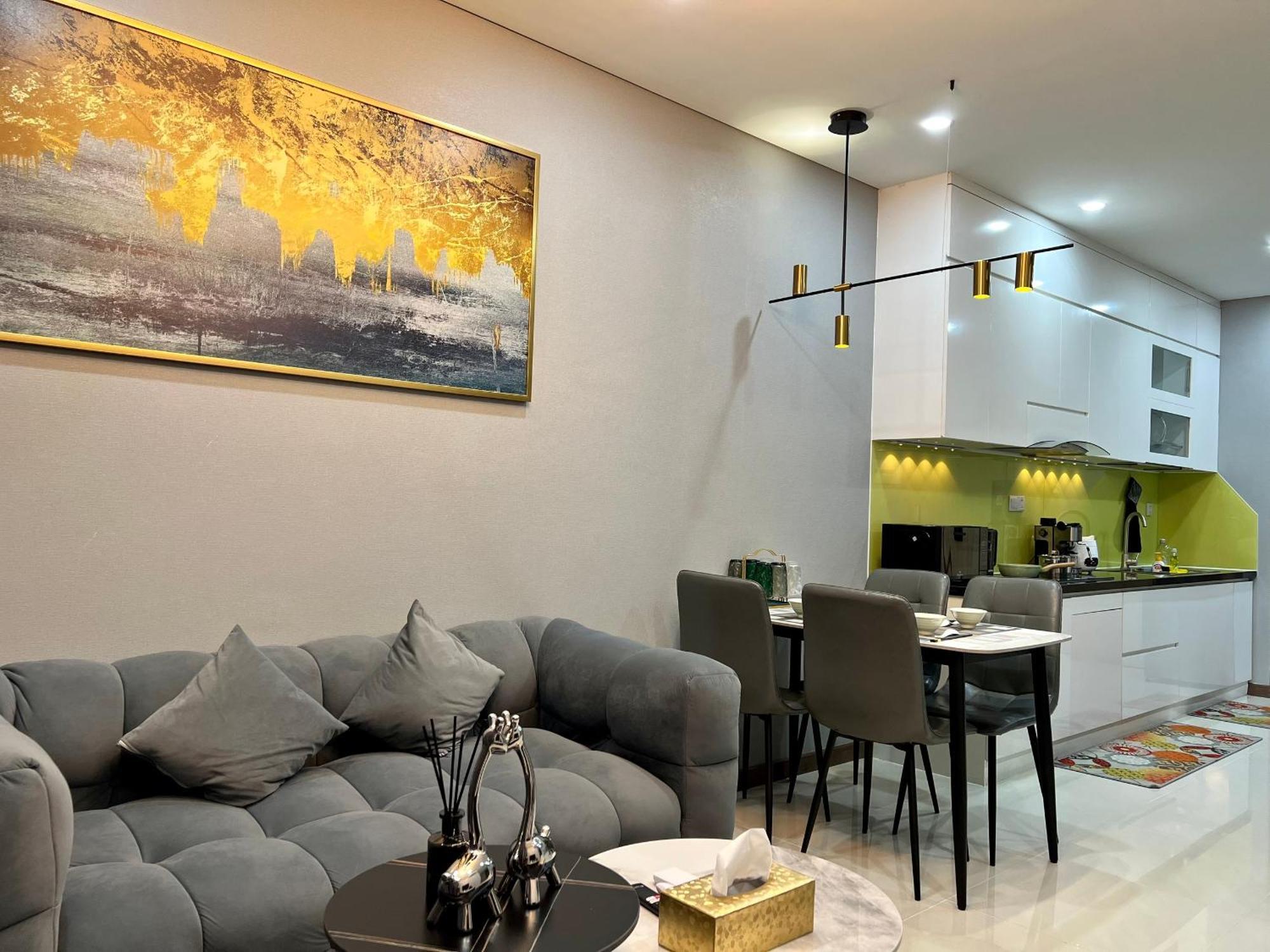 Uphoenix Home- Hado Centrosa Garden * Ho Chi Minh City
