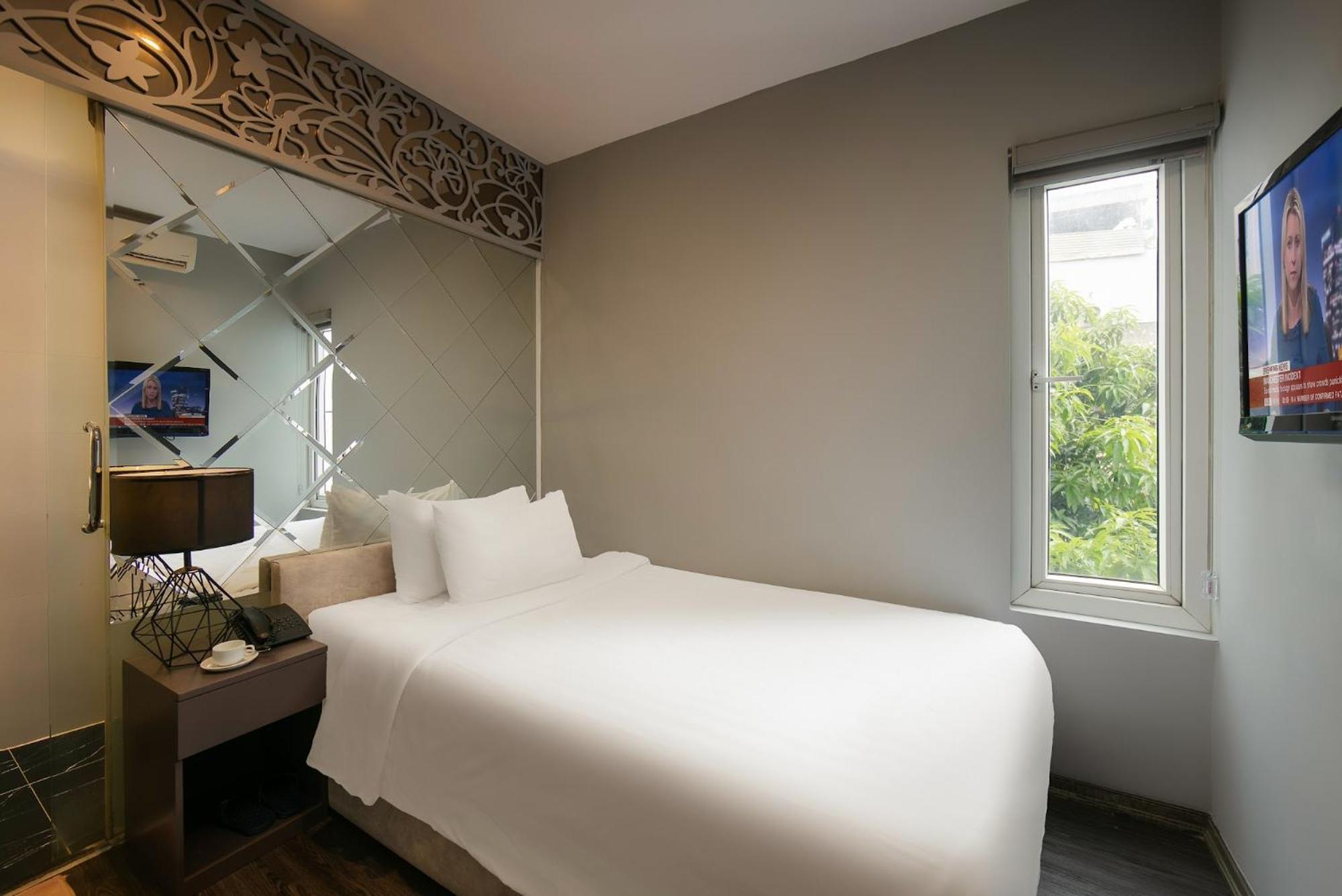 Ping Hà Nội Khách sạn 3*