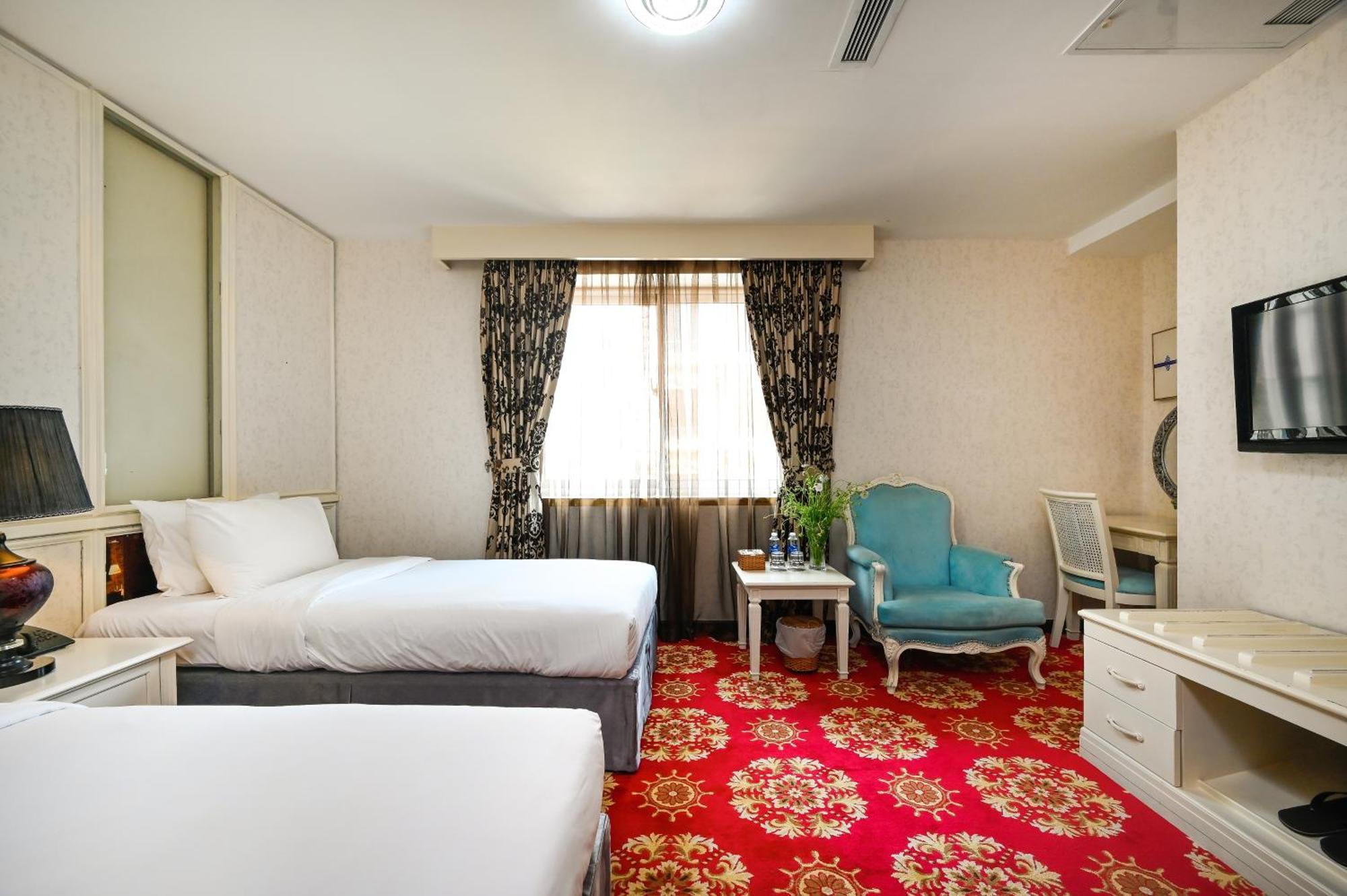California Saigon & Rooftop Pool Ho Chi Minh City