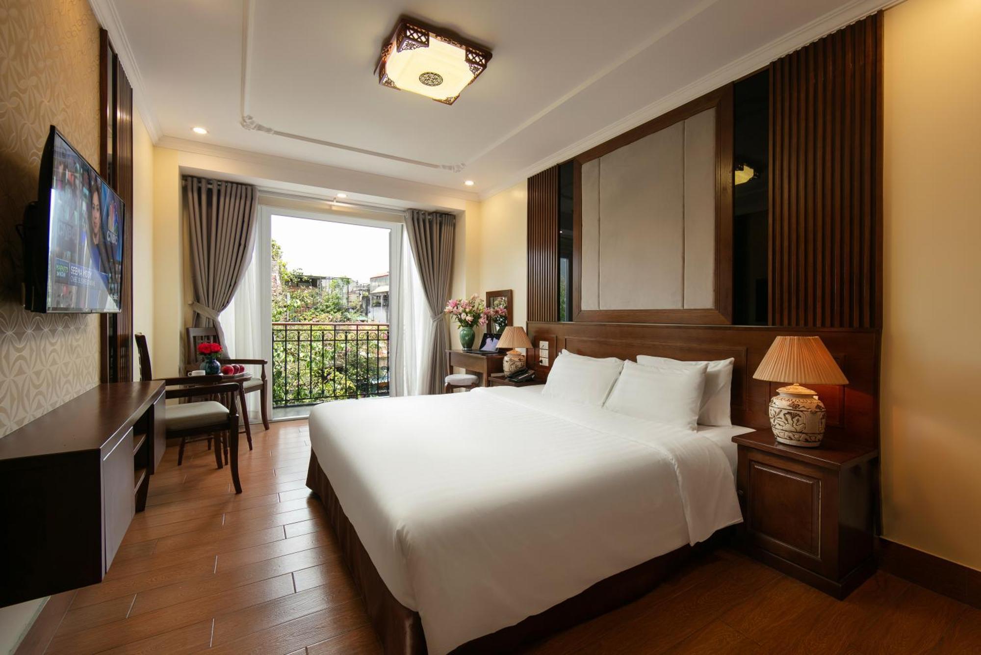 The West & 3* Hanoi