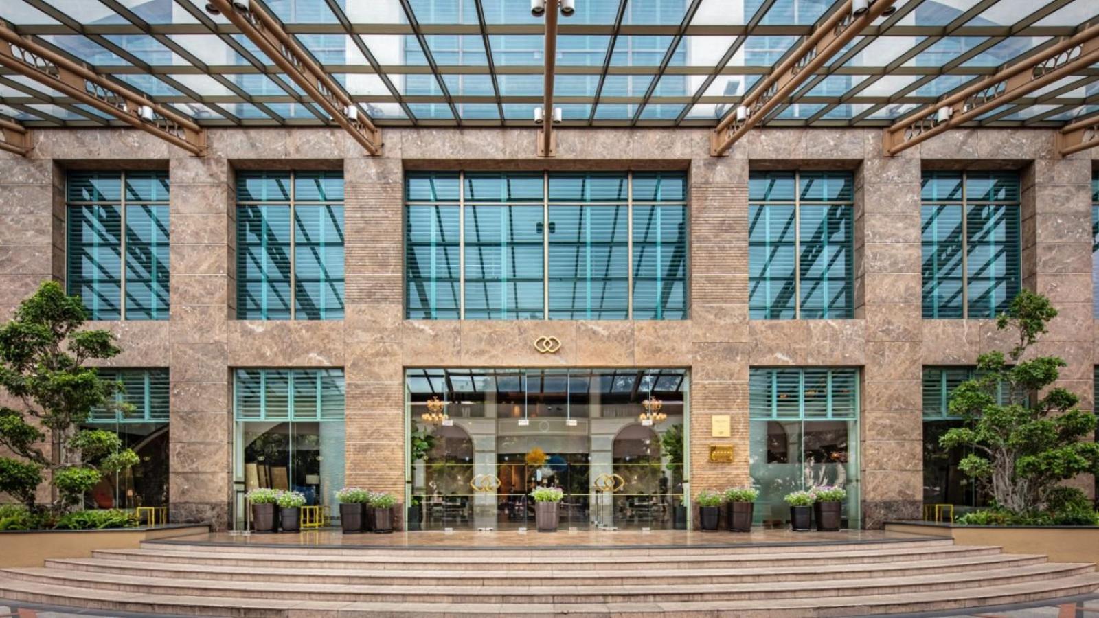 Khách sạn Sofitel Saigon Plaza 5*