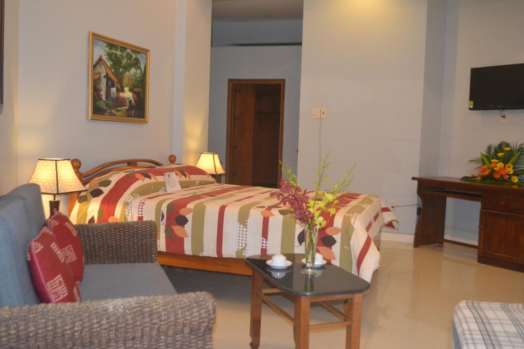 Evergreen Resort 2*