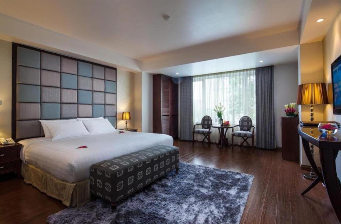 Skylark Boutique Hà Nội