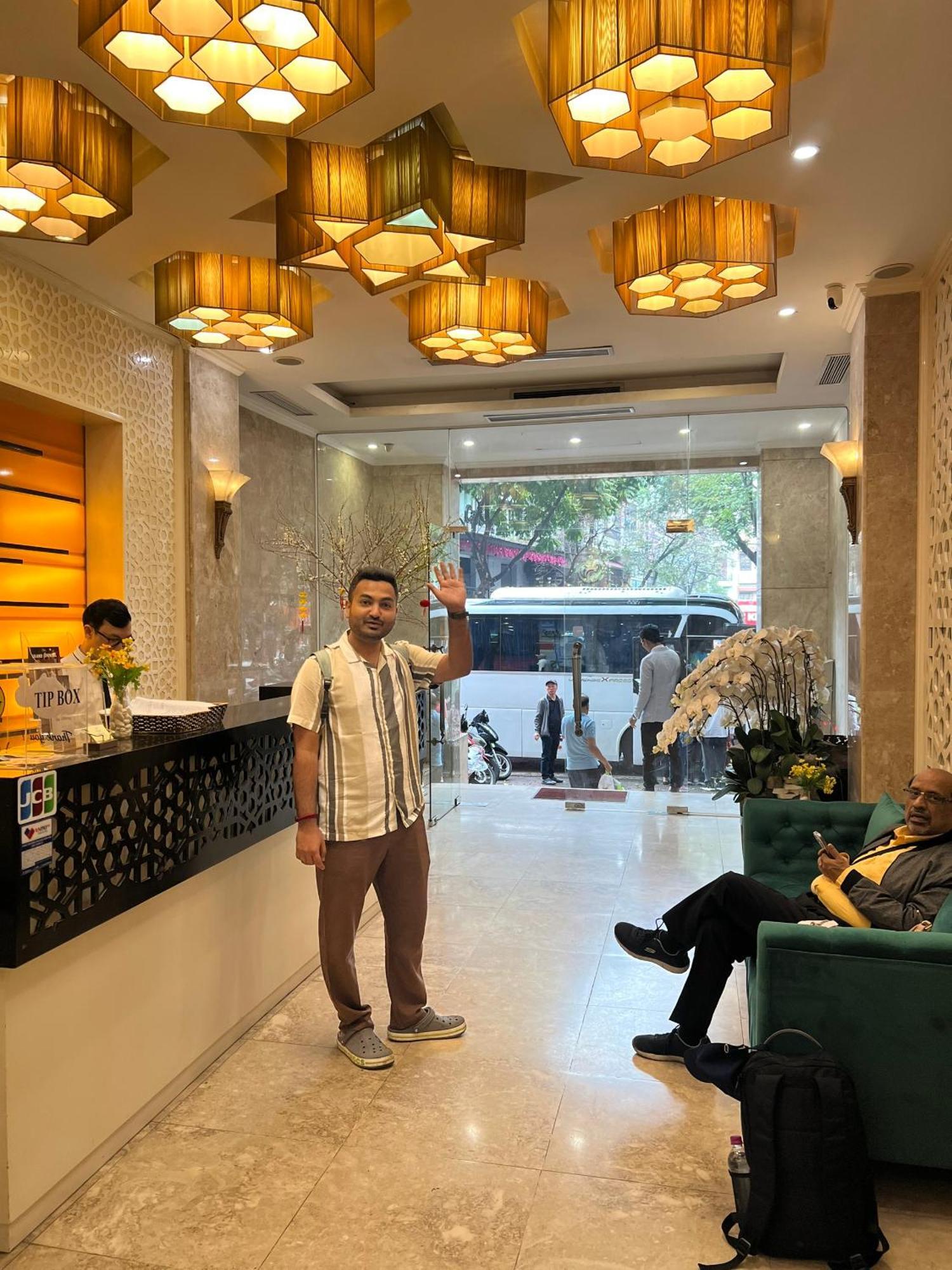 Skylark Boutique Khách sạn