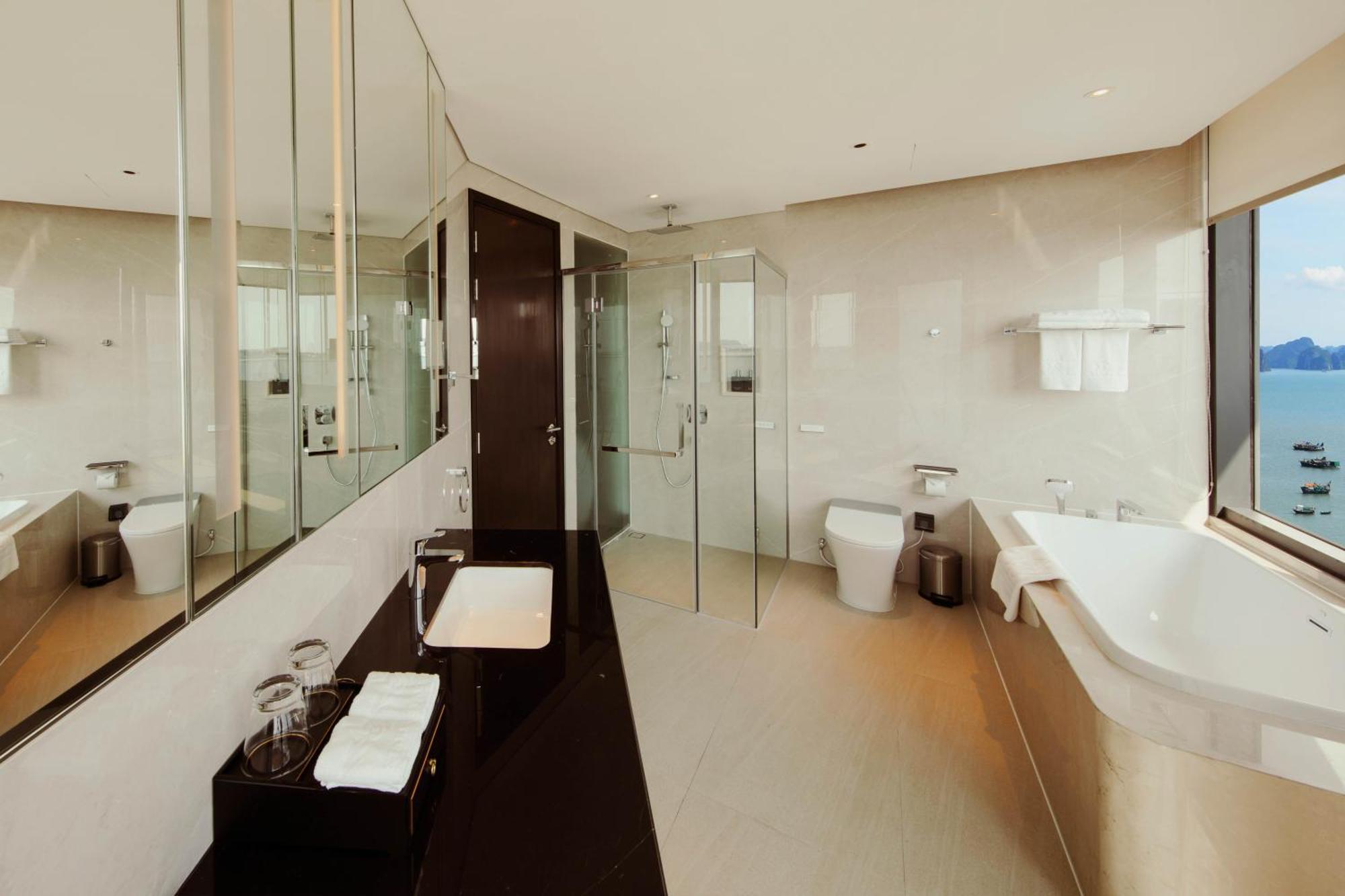 Radisson Blu Ha Long Bay Hotel