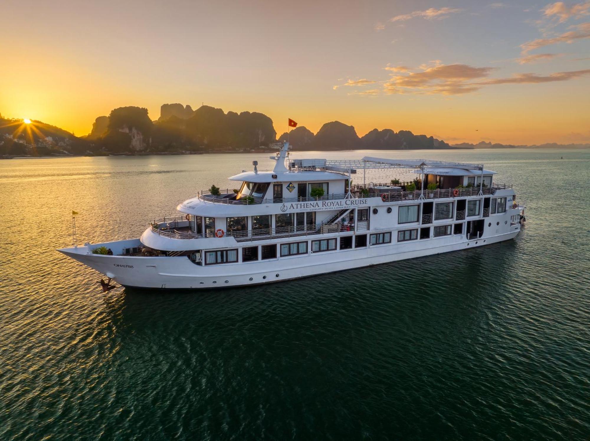 Athena Royal Cruise - Luxury In Halong Bay Ha Long