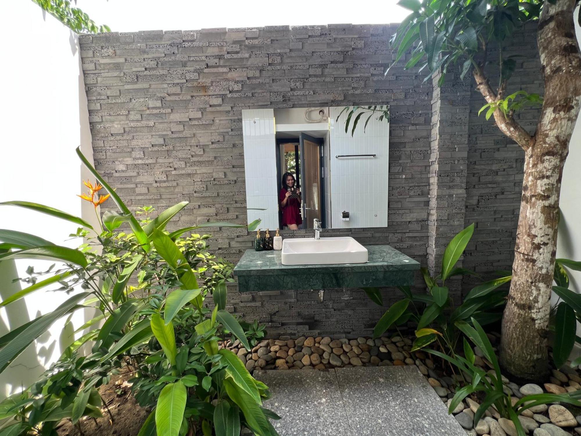 Nancy White Palace * Vung Tau