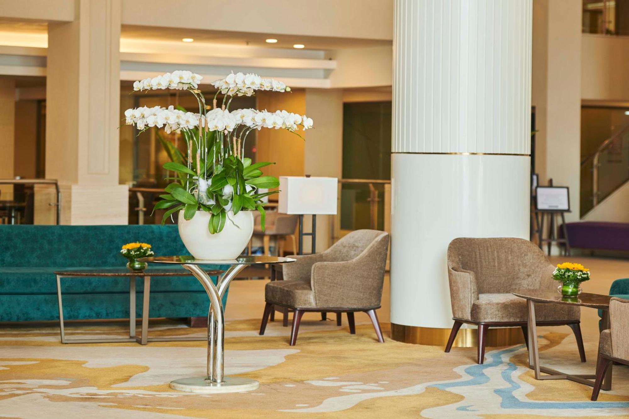 Hotel Eastin Grand Saigon 5*