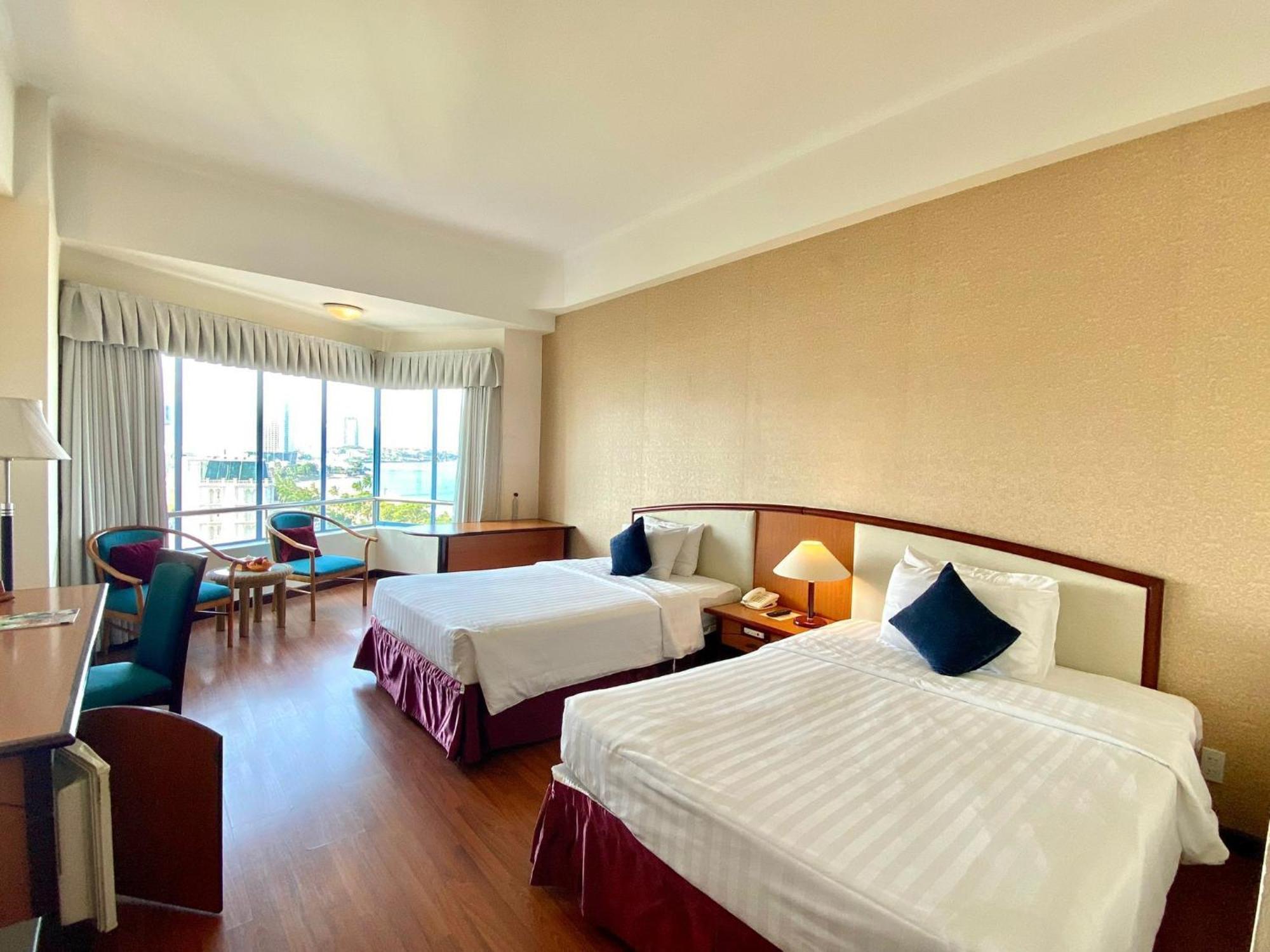 Hotel Yasaka Saigon &