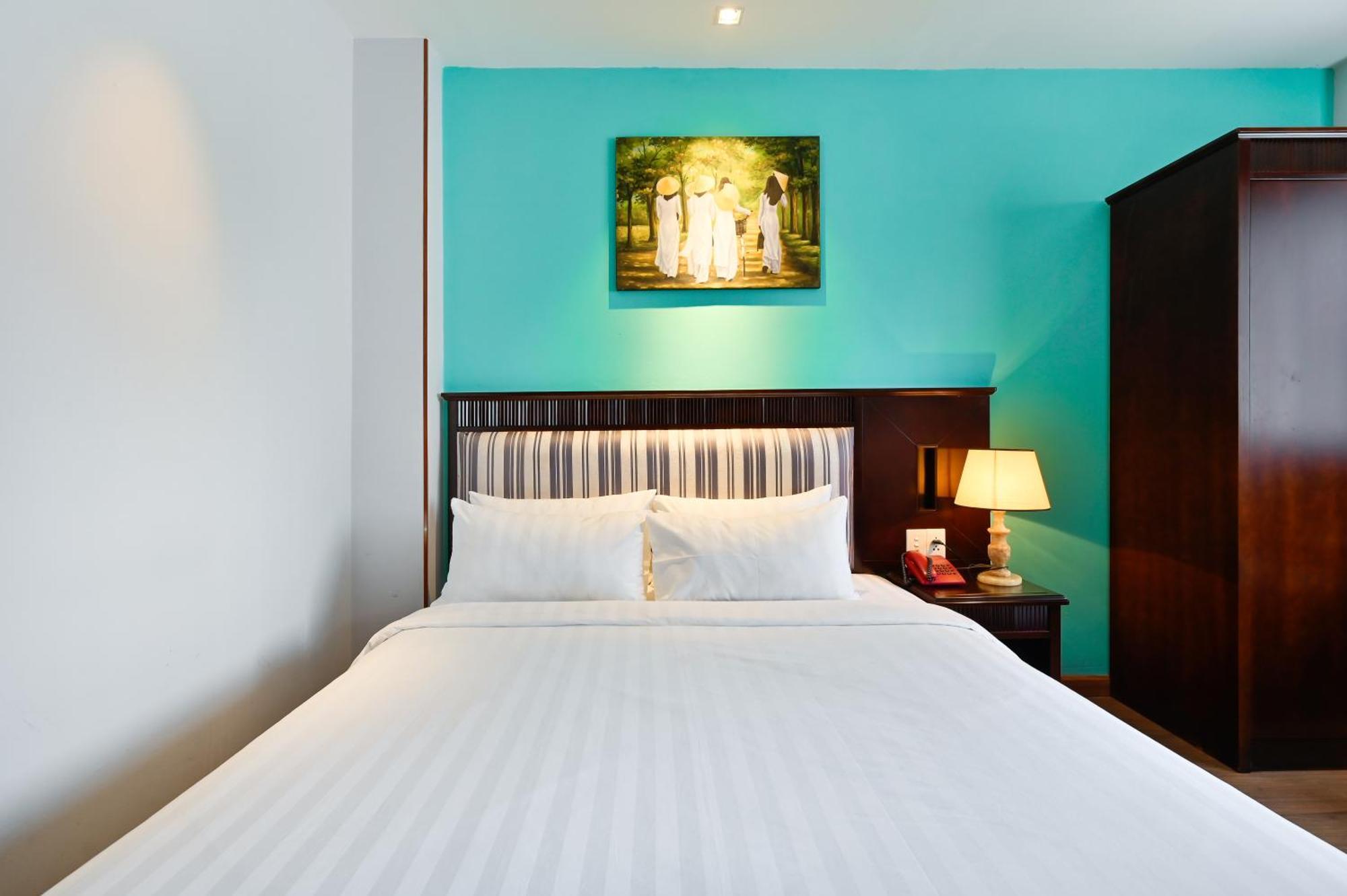 Cherry & Spa- Japanese Town Hotel Ho Chi Minh City