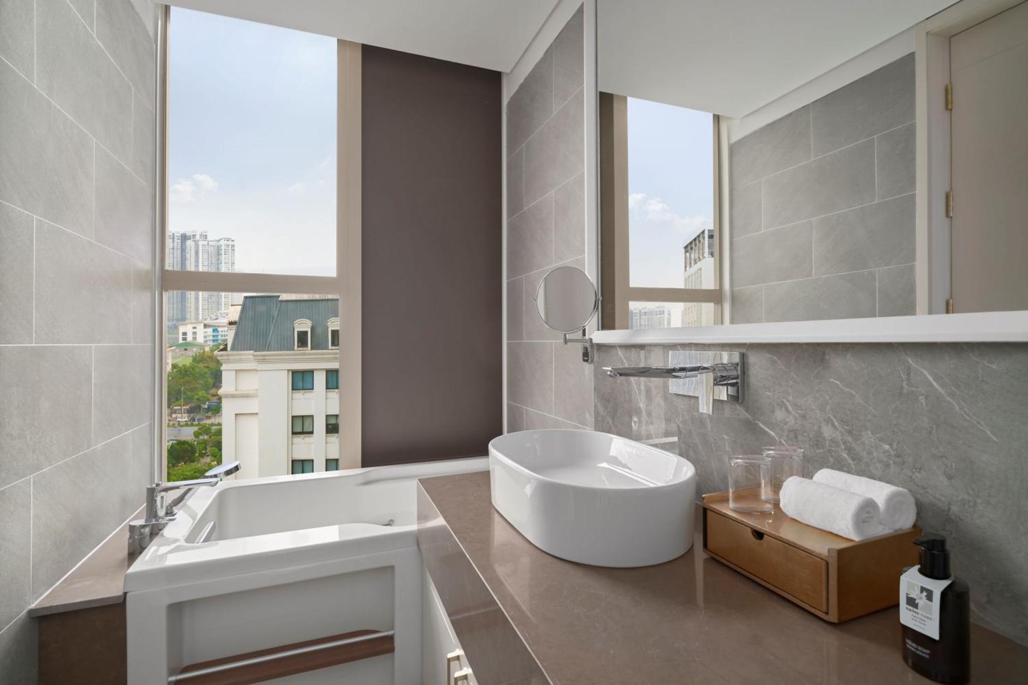 Hotel Epic Tower Swiss-belresidences 5*
