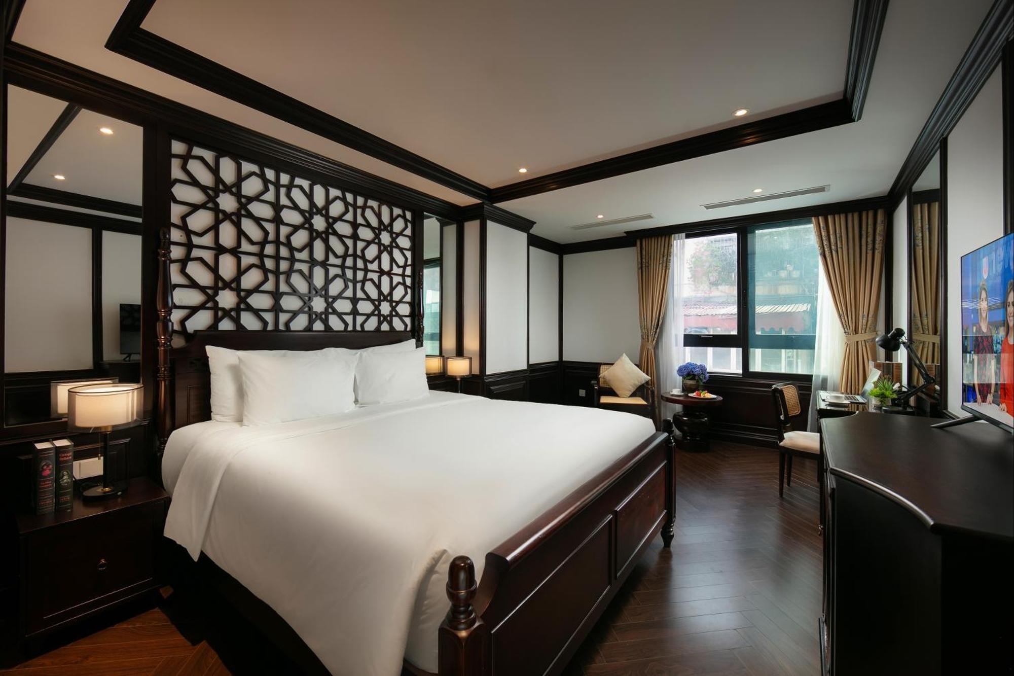 De Crown 5* Hà Nội