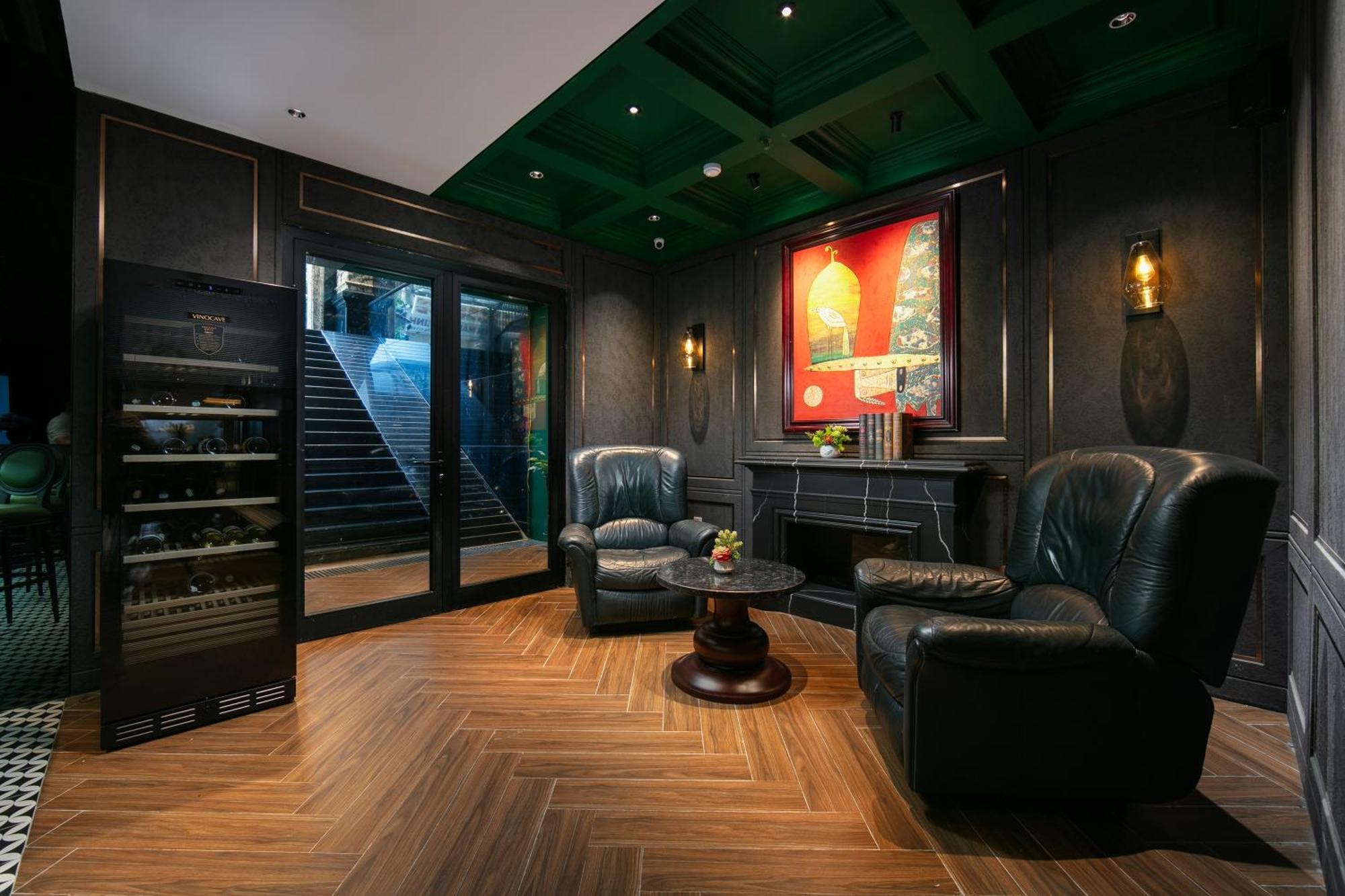 De Crown Khách sạn 5*
