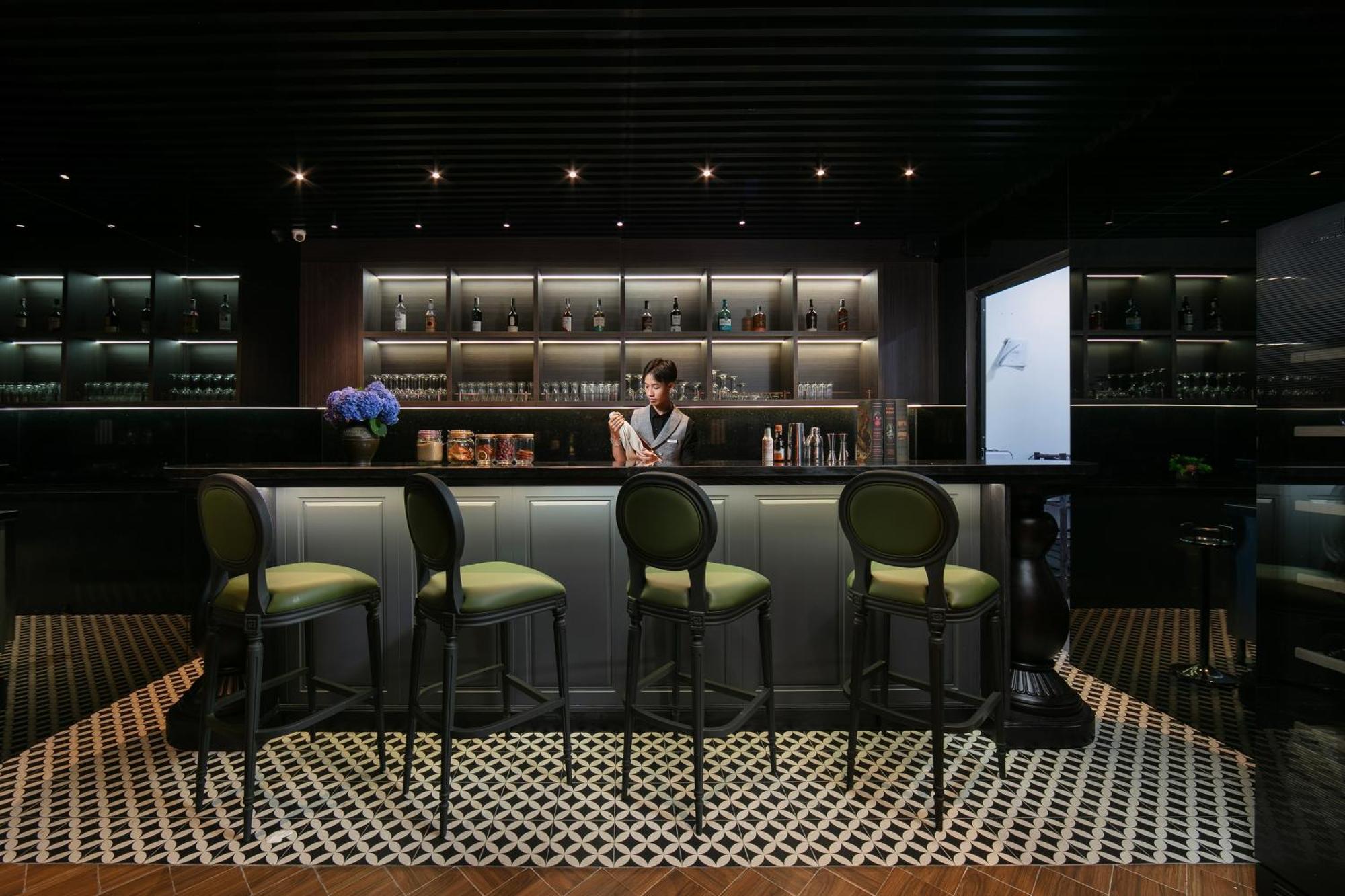 De Crown Khách sạn Hà Nội