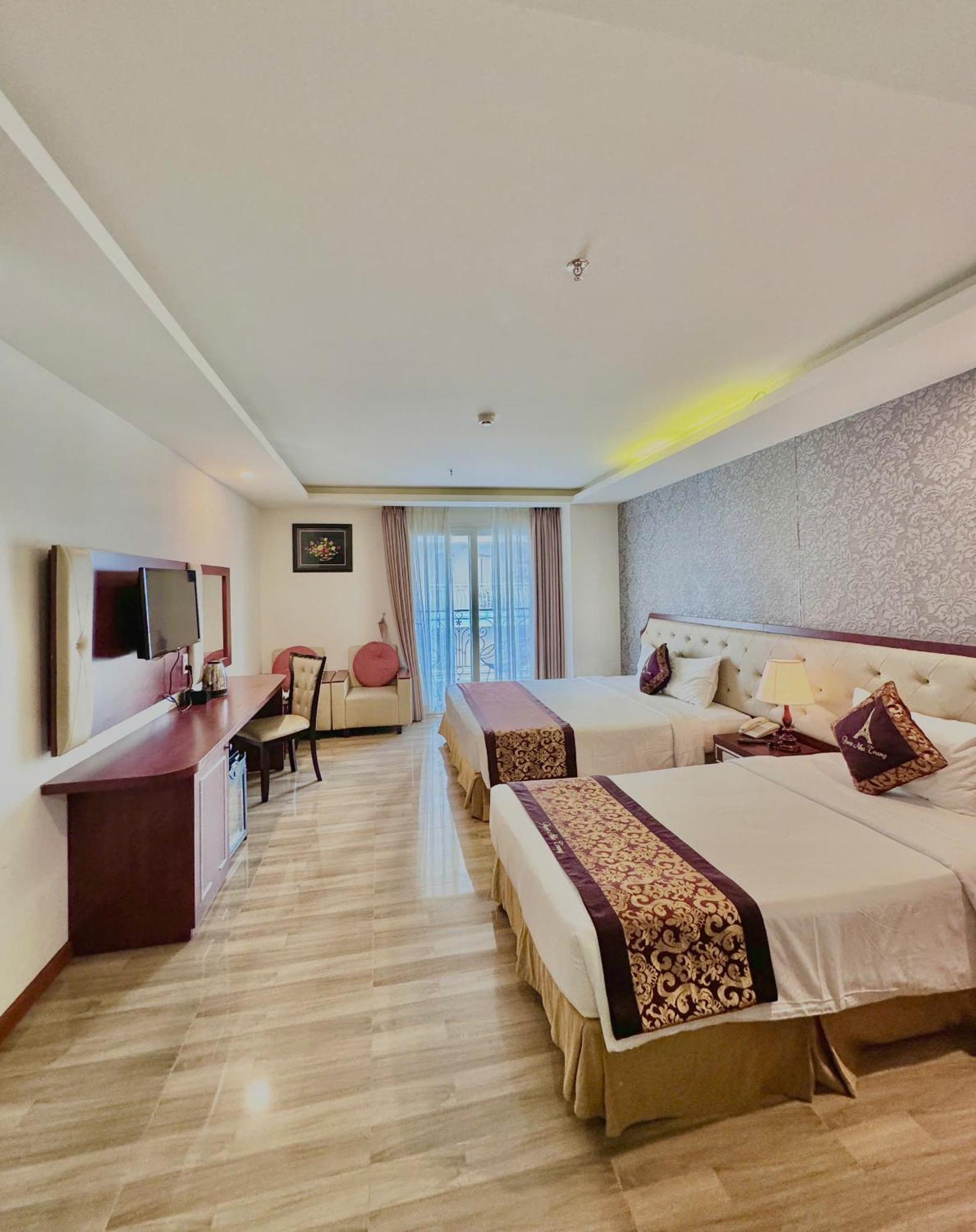 Paris Khách sạn Nha Trang