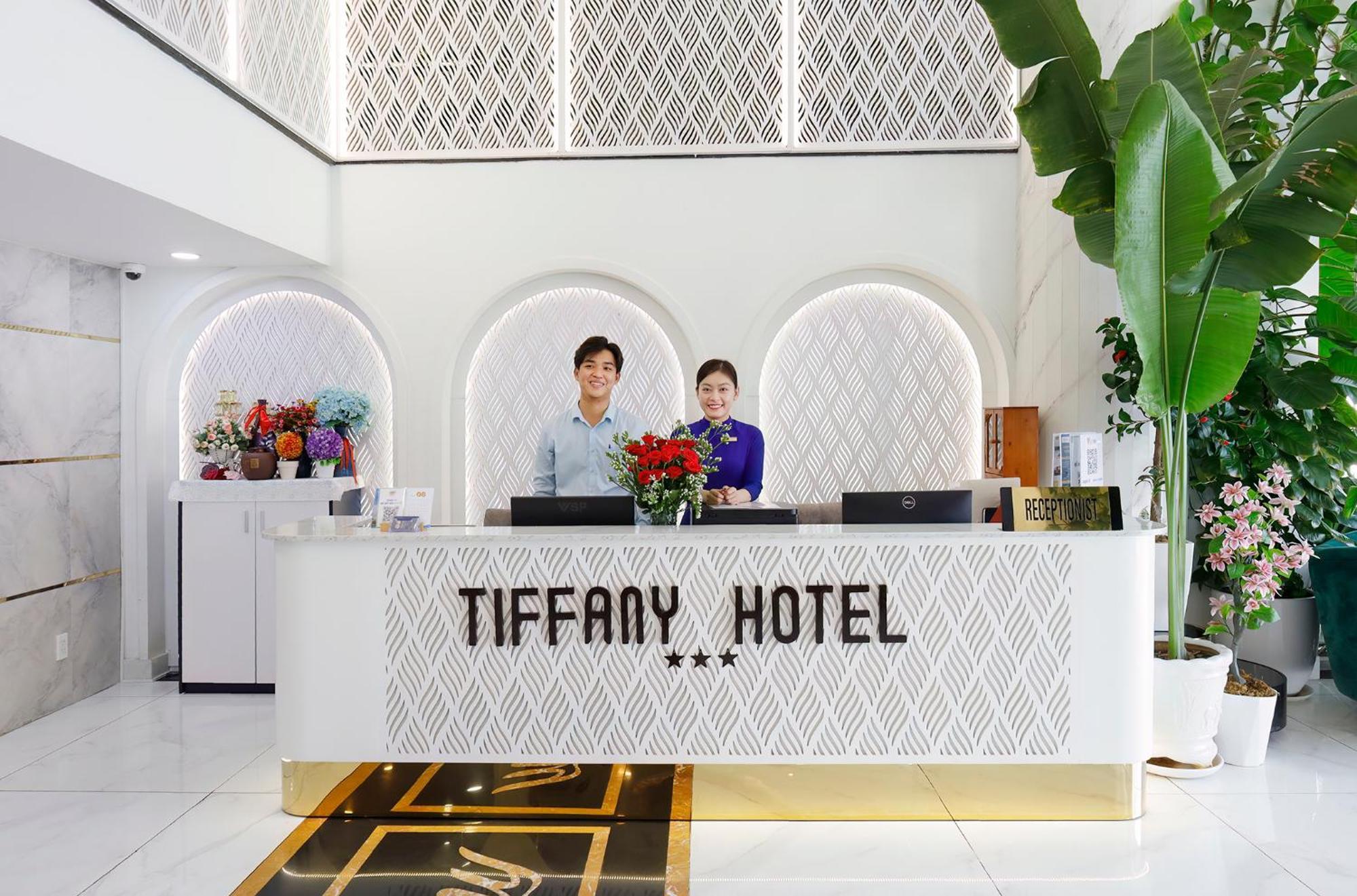 Tiffany & Restaurant Hotel 3*