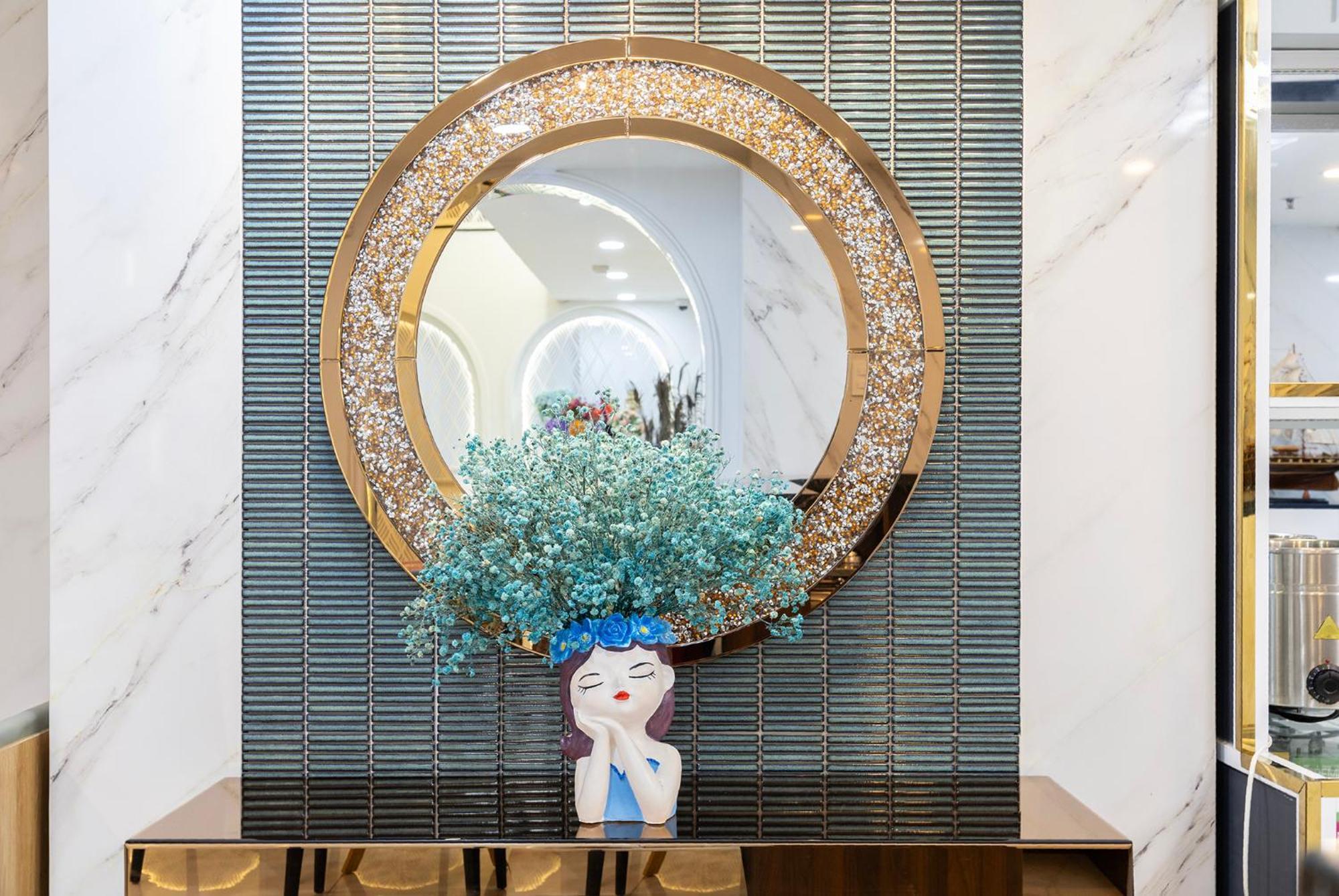 Tiffany & Restaurant 3*