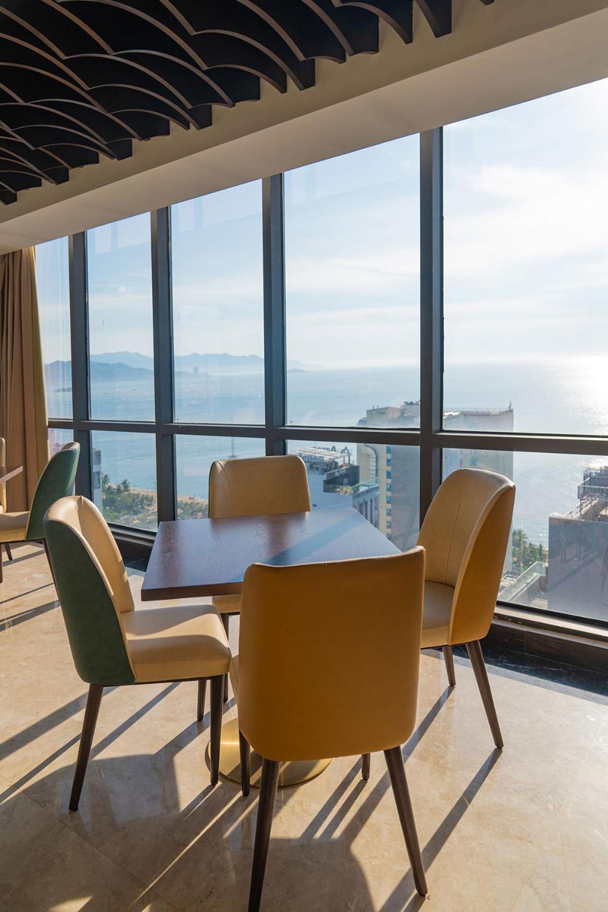 Green Beach Hotel Nha Trang 5* Nha Trang