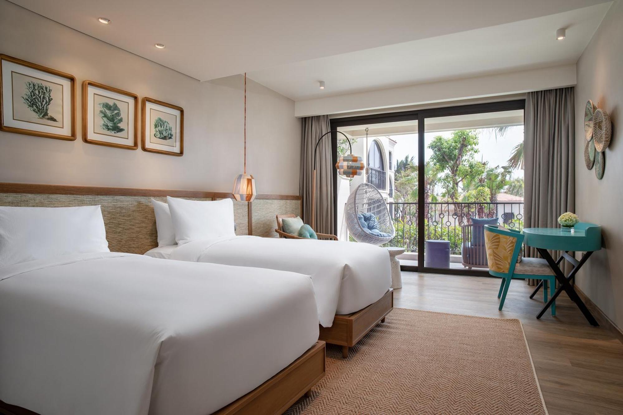 Khách sạn Radisson
