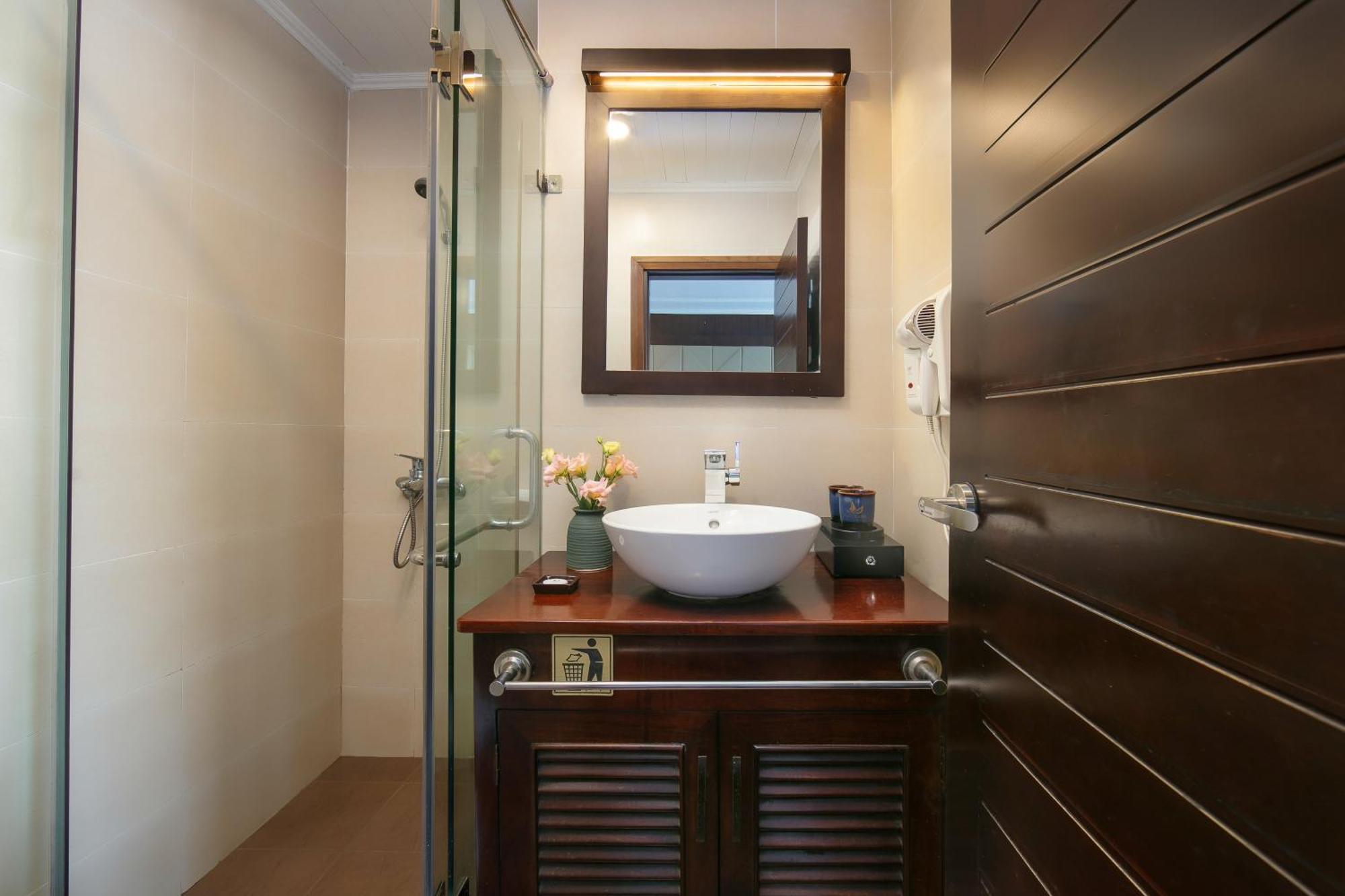 Mila Cruises Hotel 4*
