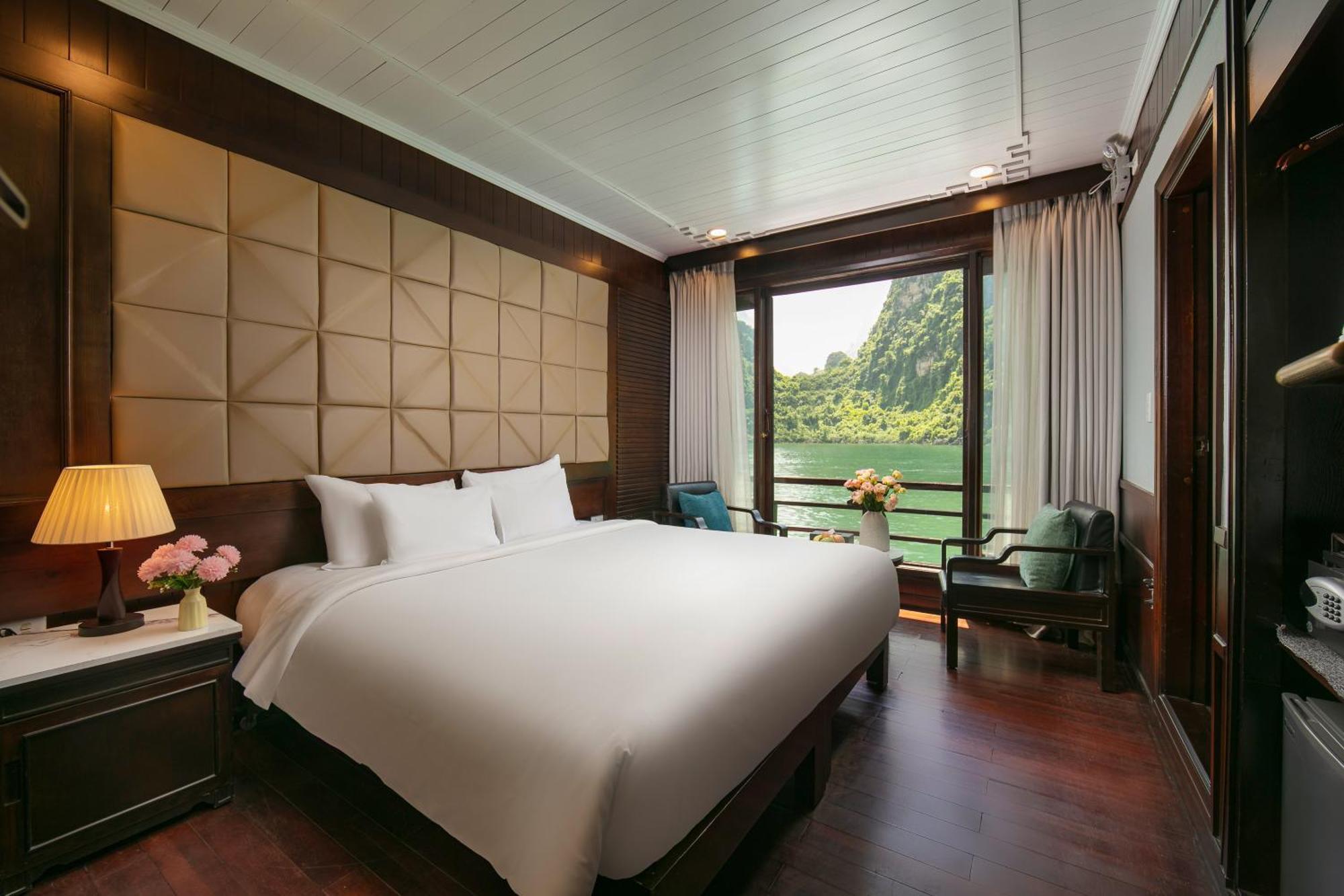 Mila Cruises Hotel Ha Long