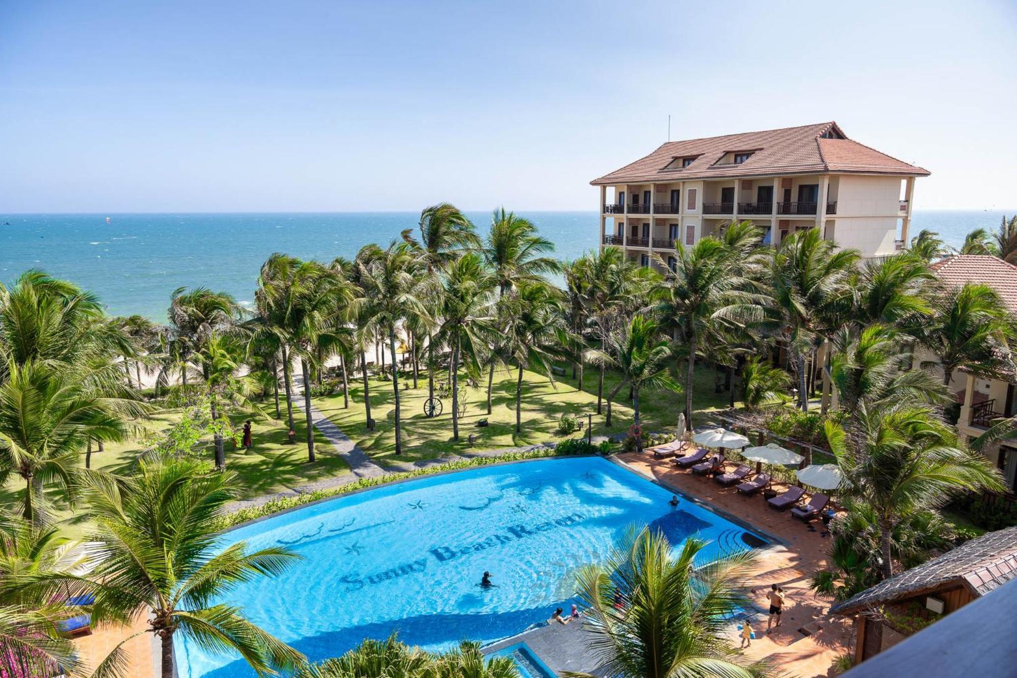 Resort Sunny &
