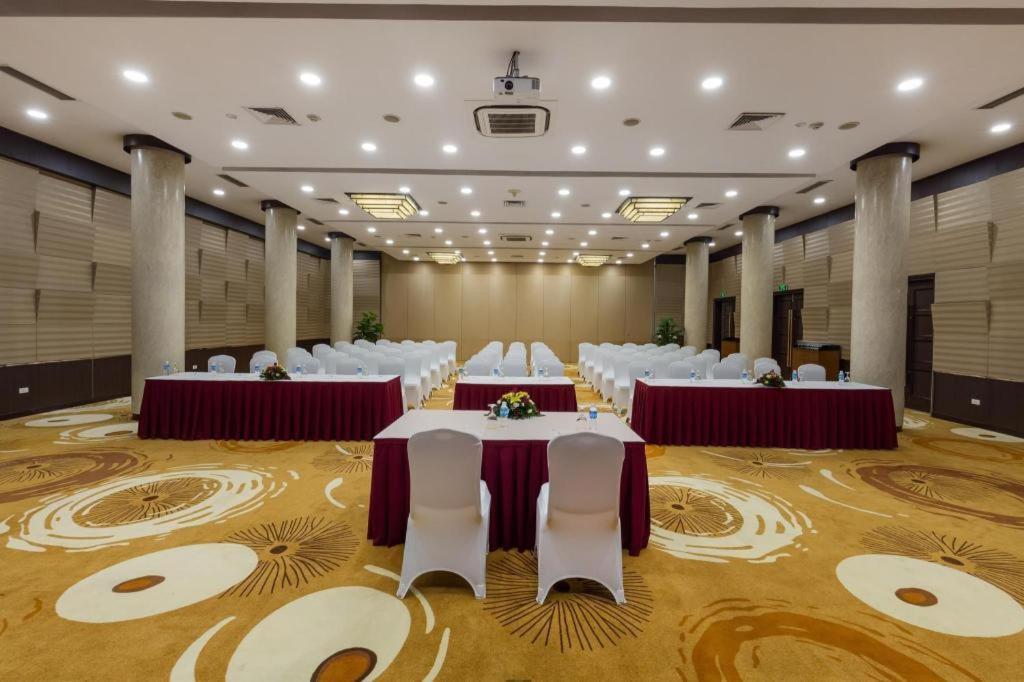 Halong Pearl Khách sạn 4*