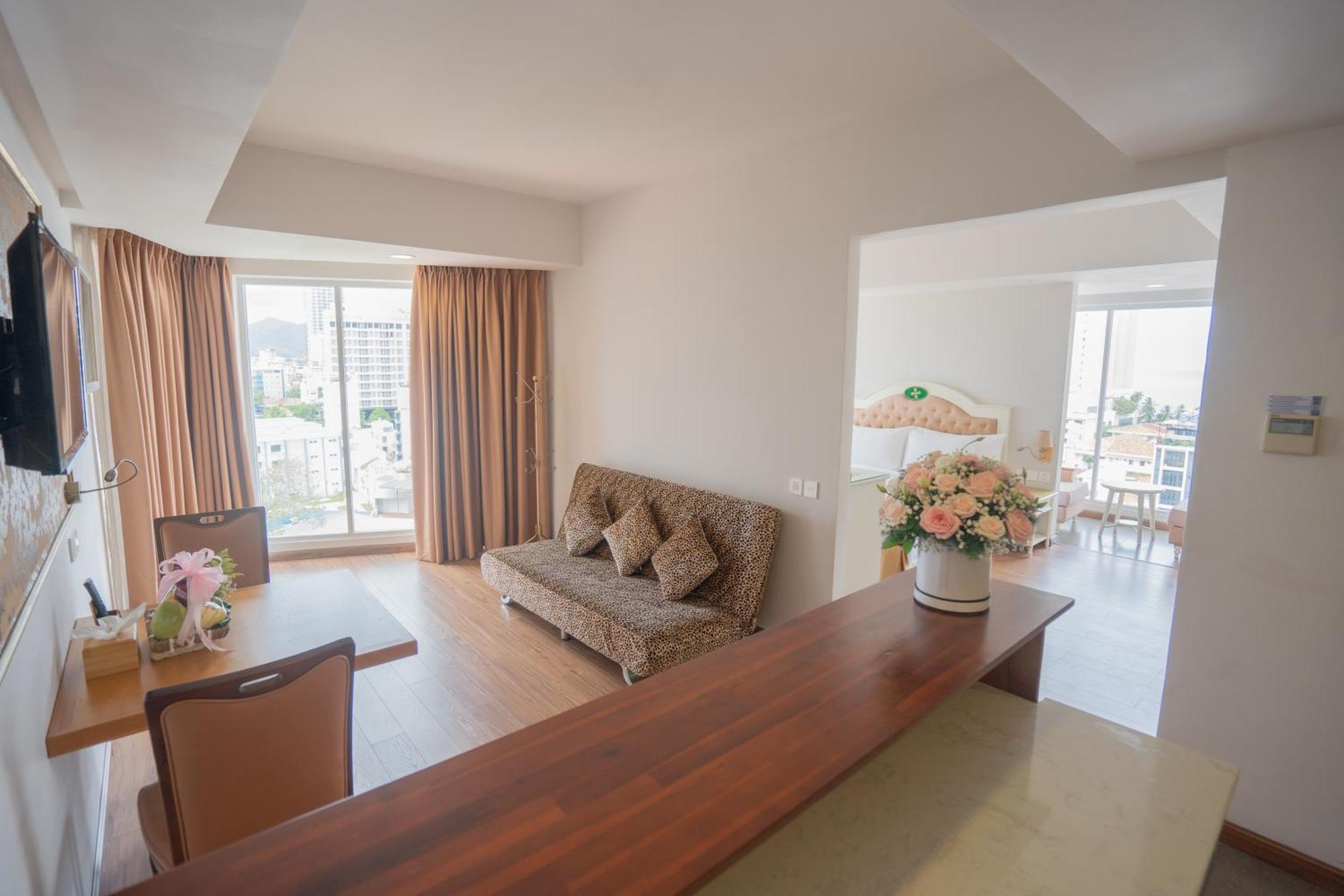 Nha Trang Prince Hotel 4*