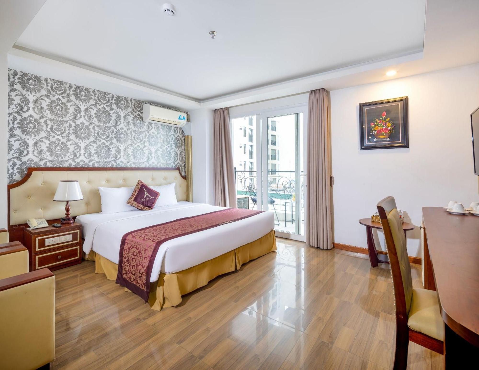 Paris 4* Nha Trang