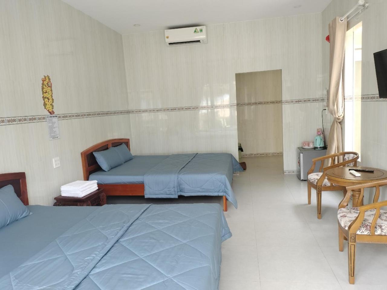 Bien Ngoc Homstay Resort *
