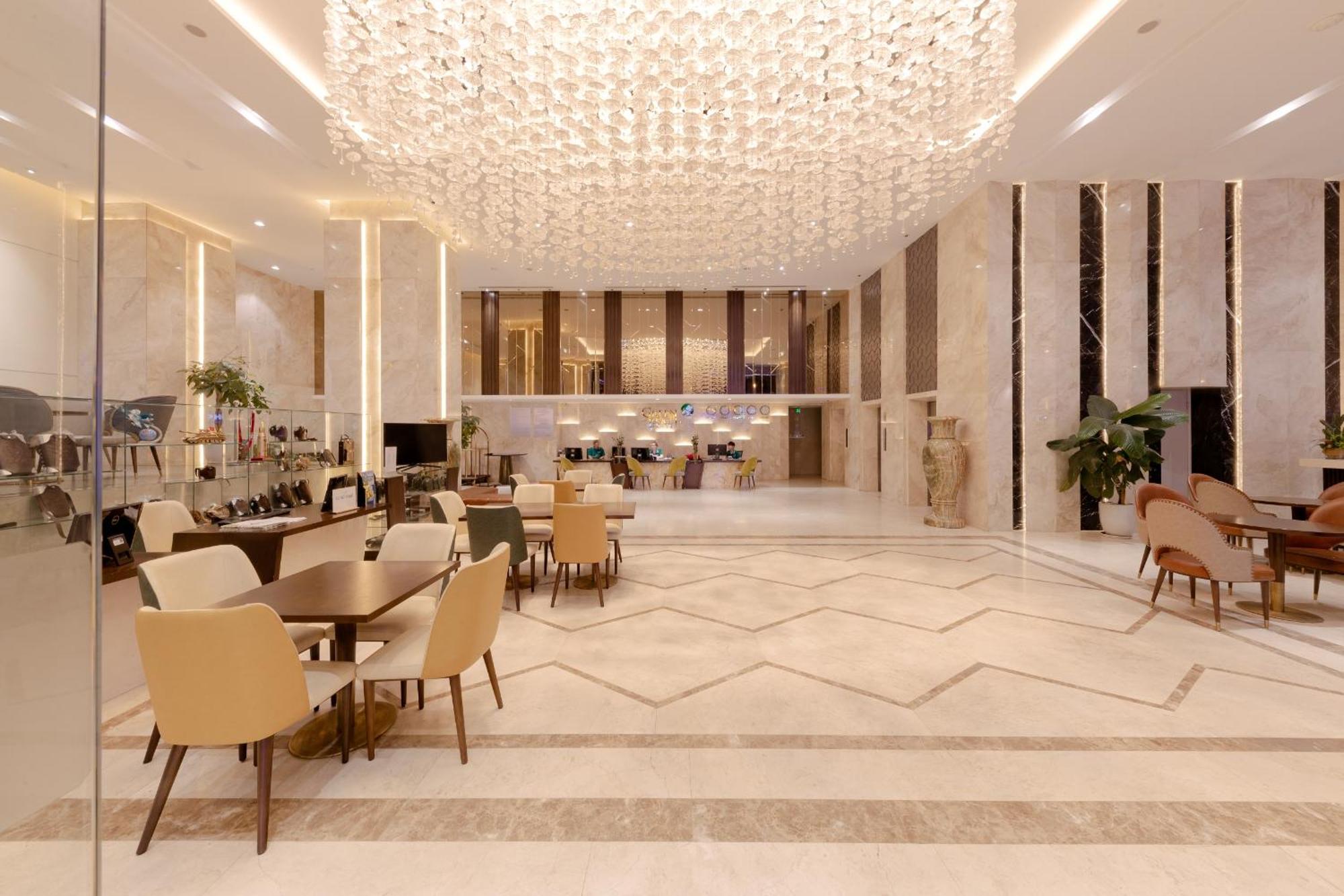 Green Beach Hotel Nha Trang 5*