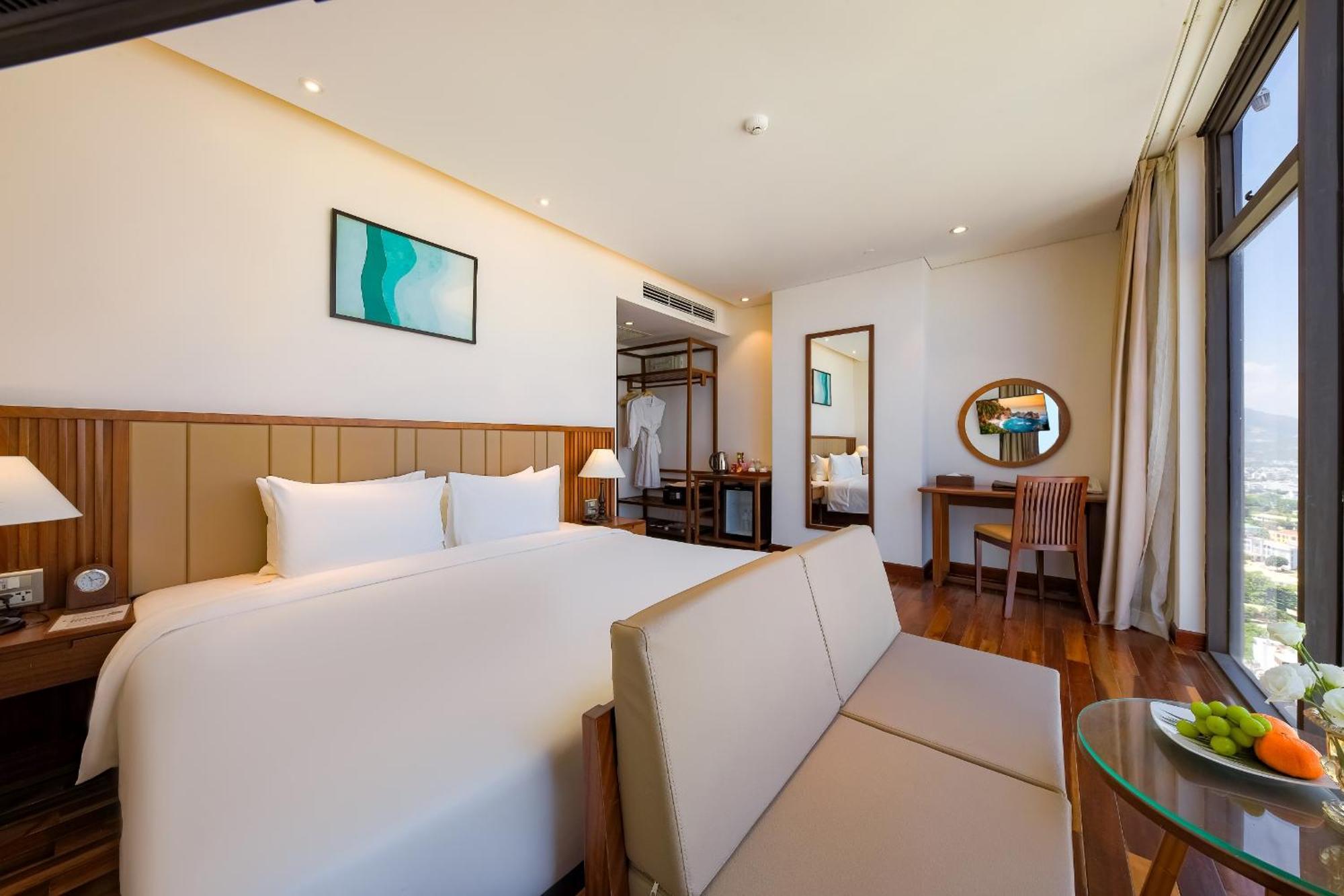 Green Beach Hotel Nha Trang 5*