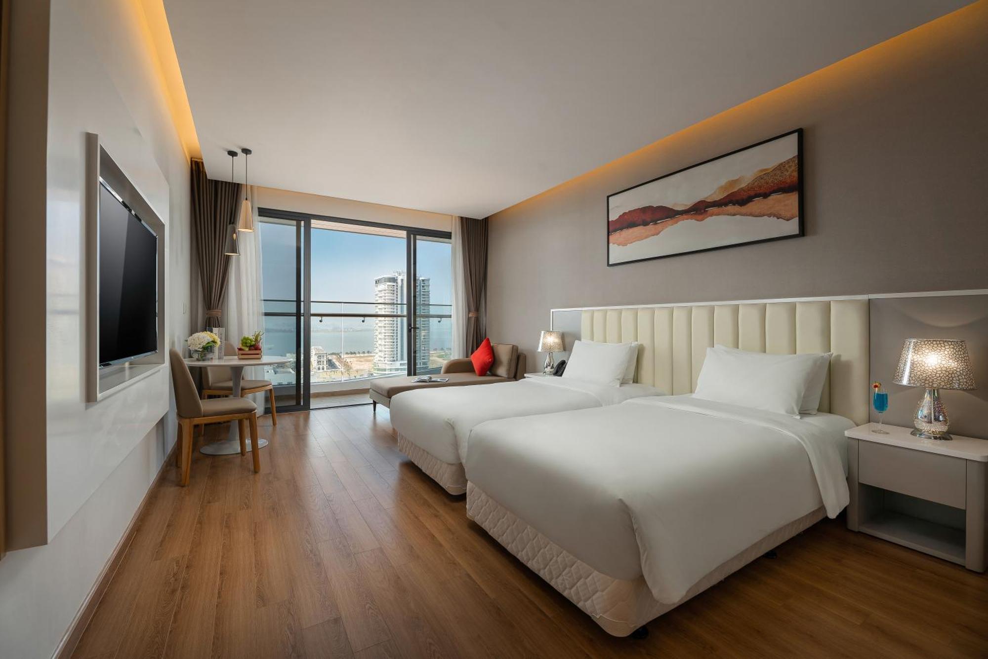 Delasea 5* Ha Long