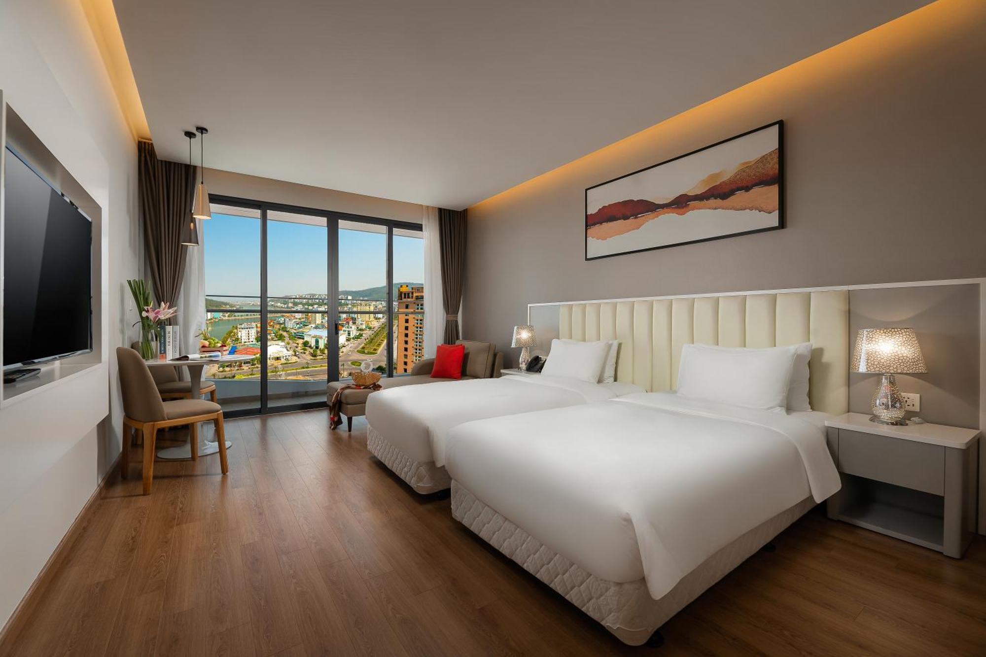 Hotel Delasea Ha Long