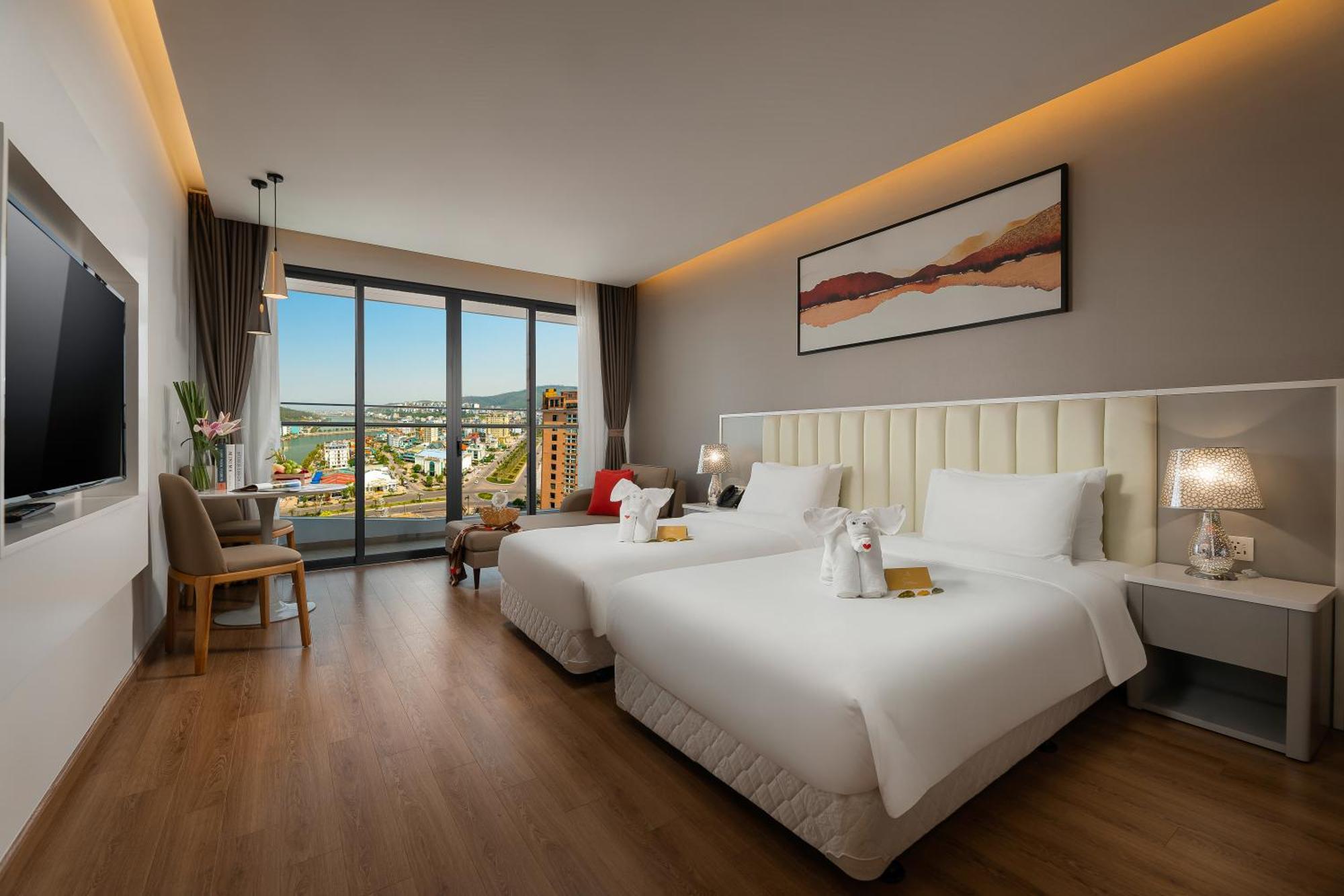 Delasea 5* Ha Long