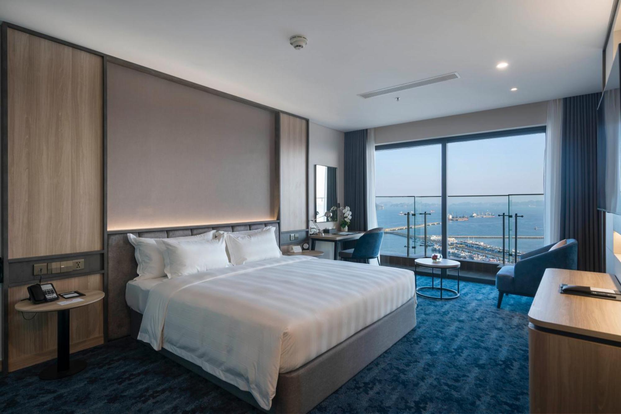 Hotel Wyndham Garden Legend Halong 5*
