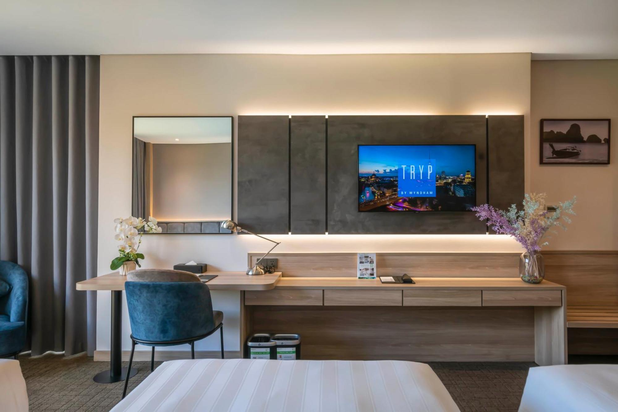 Hotel Wyndham Garden Legend Halong
