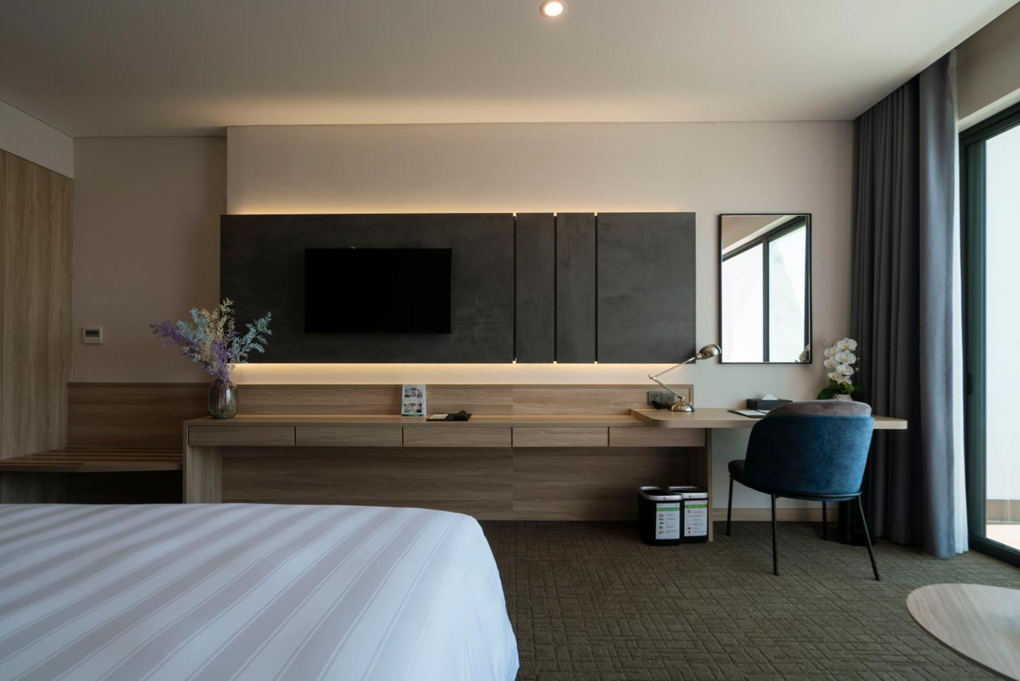 Wyndham Garden Legend Halong Hotel