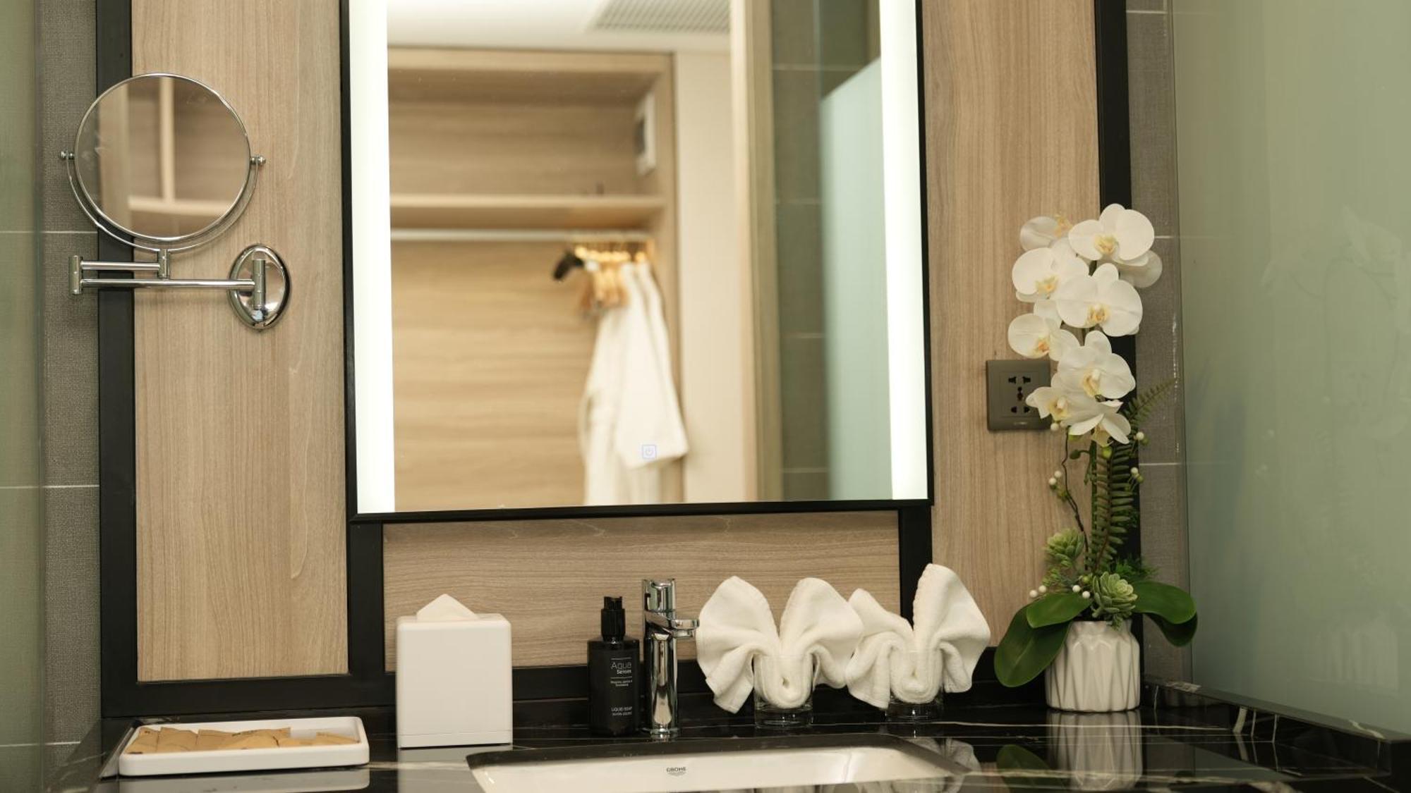 Hotel Wyndham Garden Legend Halong