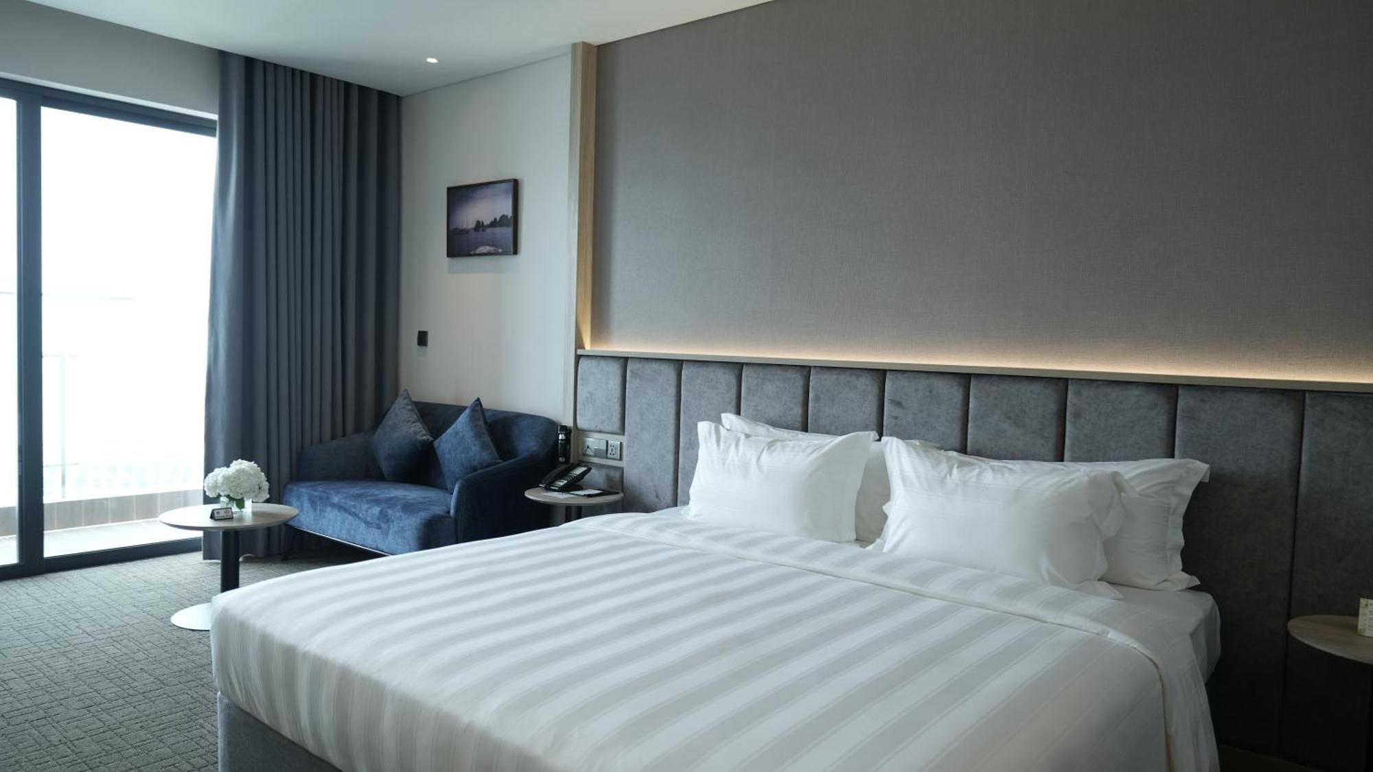 Hotel Wyndham Garden Legend Halong