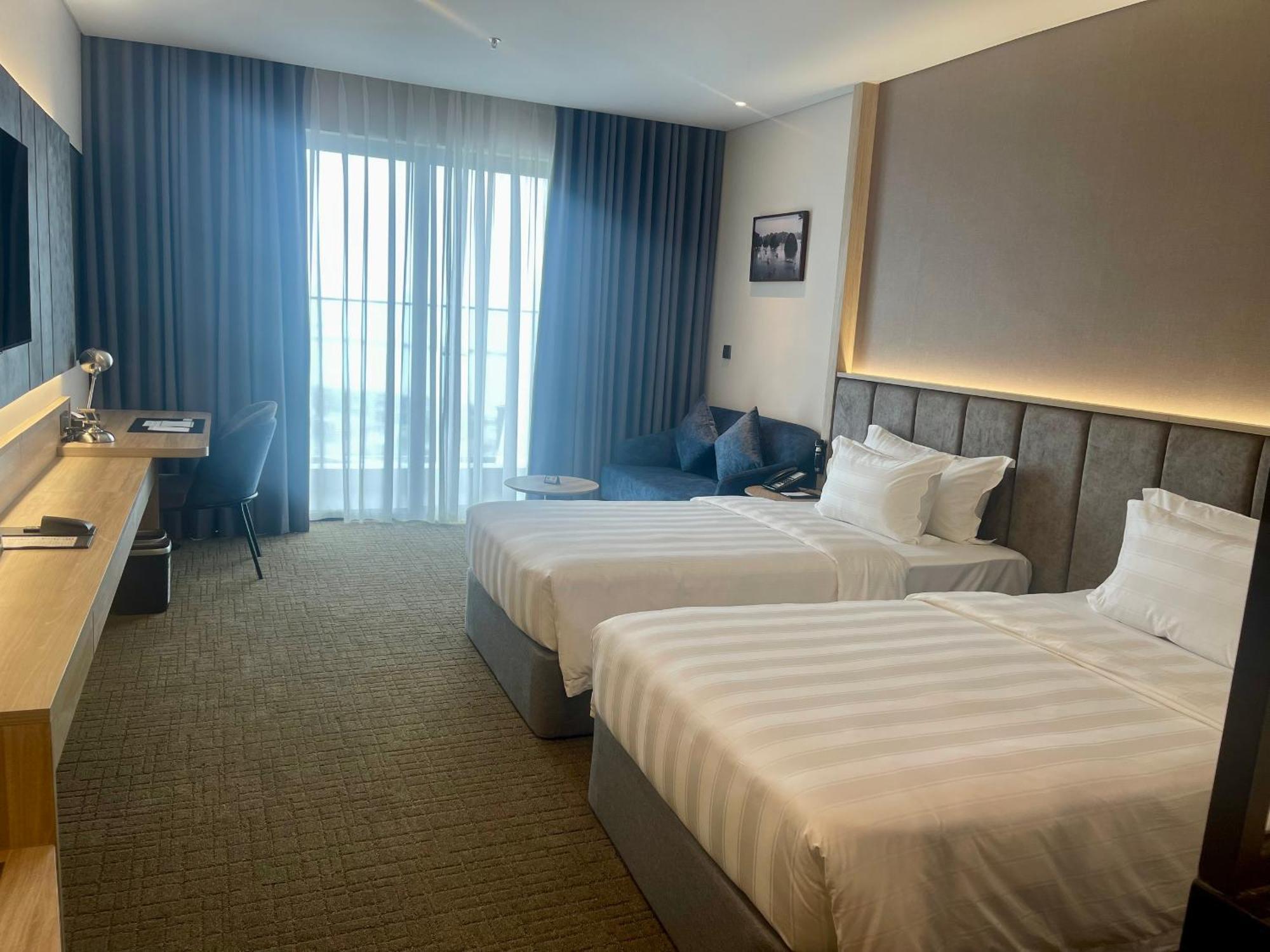 Wyndham Garden Legend Halong