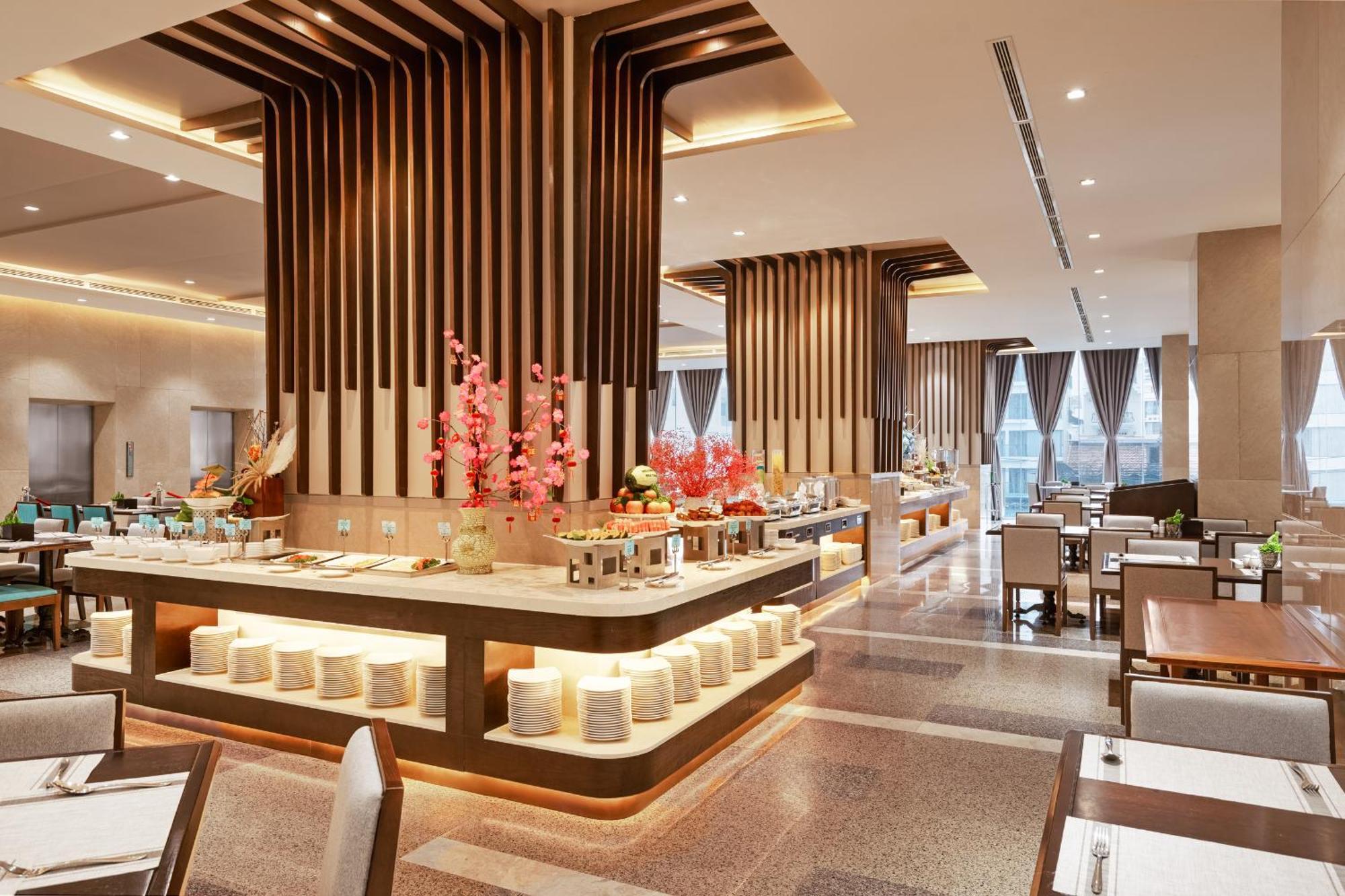 Green Beach Hotel Nha Trang 5* Nha Trang