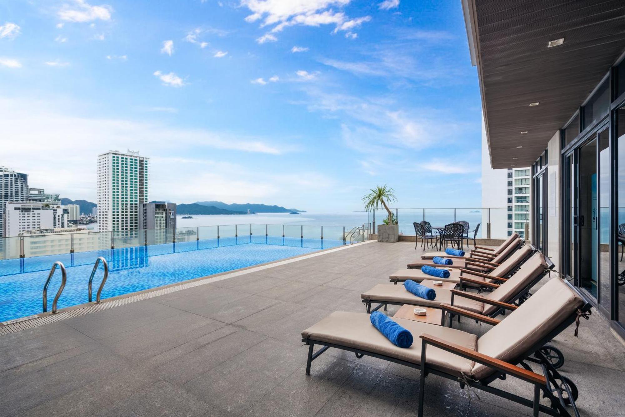 Green Beach Hotel Nha Trang 5*