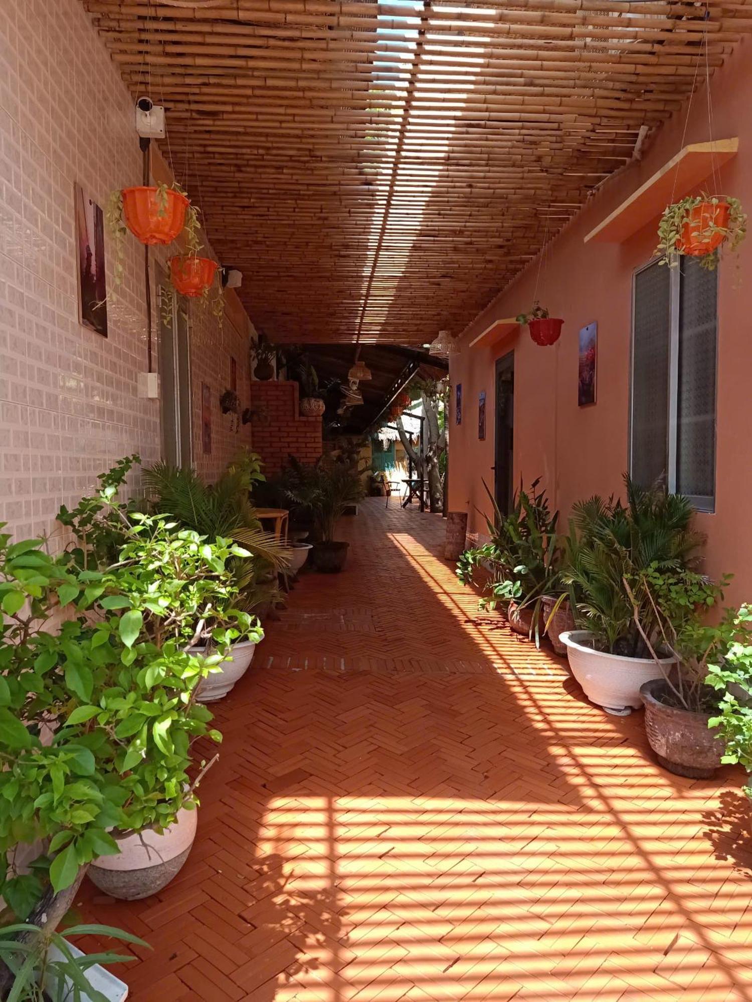 Mi Nhon Em Muine Hotel Mui Ne