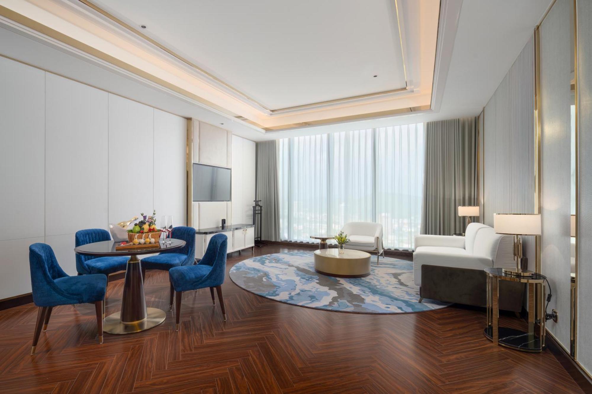 Radisson Blu Ha Long Bay Hotel 5*